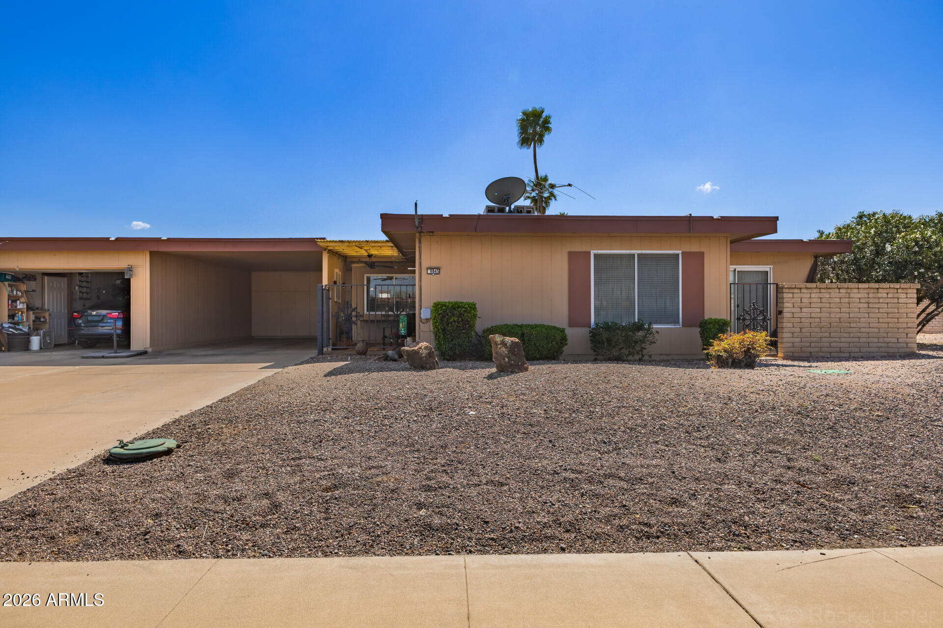 9845 W ROYAL RIDGE Drive, Sun City, AZ 85351 — Photo 1 of 28