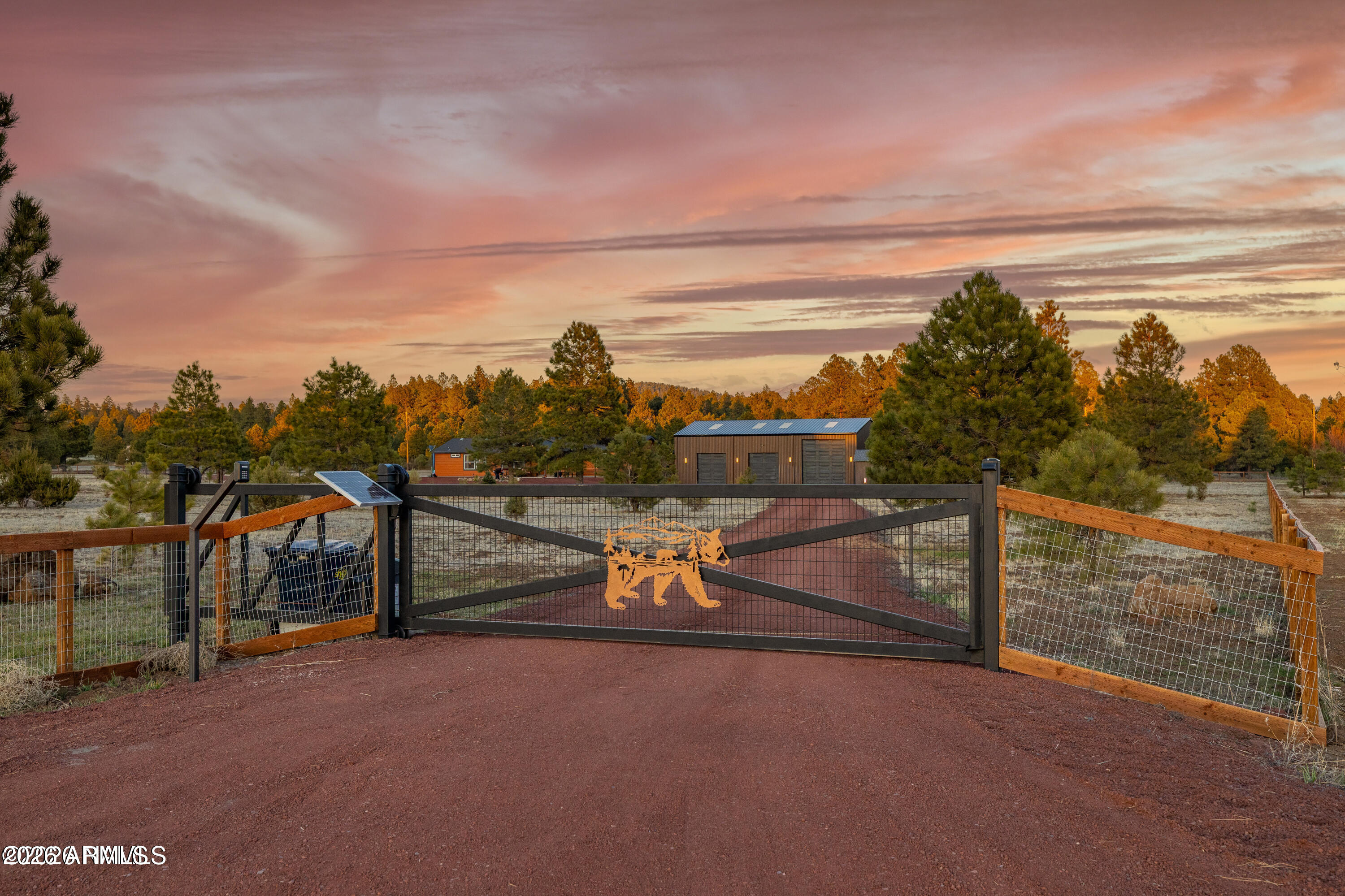 1150 N Three Bears Loop, Parks, AZ 86018 — Photo 1 of 82
