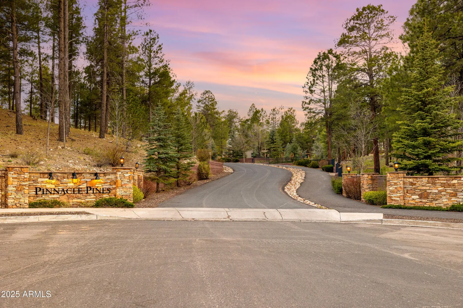 3236 S Marryvale Lane, Flagstaff, AZ 86005 — Photo 1 of 31