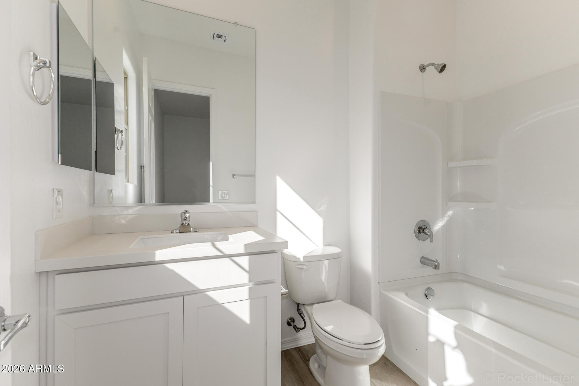 Thumbnail 12