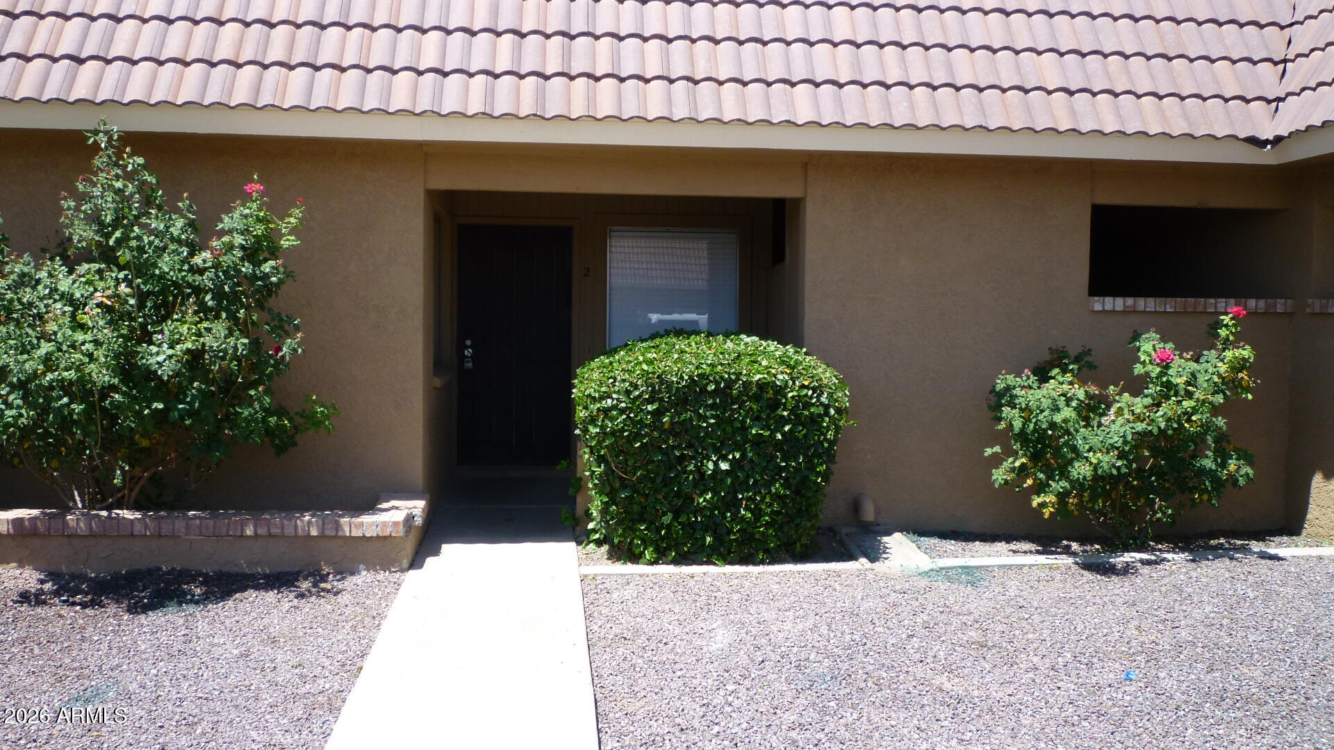 408 W BLACKHAWK Drive 2, Phoenix, AZ 85027 — Photo 1 of 11
