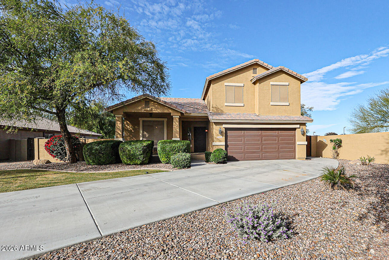 4102 S GOLDFINCH Drive, Gilbert, AZ 85297 — Photo 1 of 33