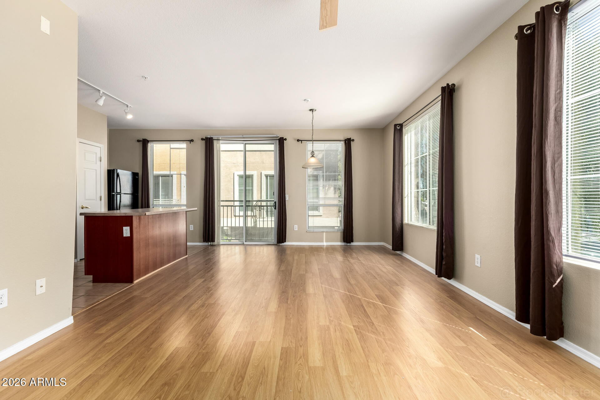 18250 N CAVE CREEK Road 198, Phoenix, AZ 85032 — Photo 1 of 30