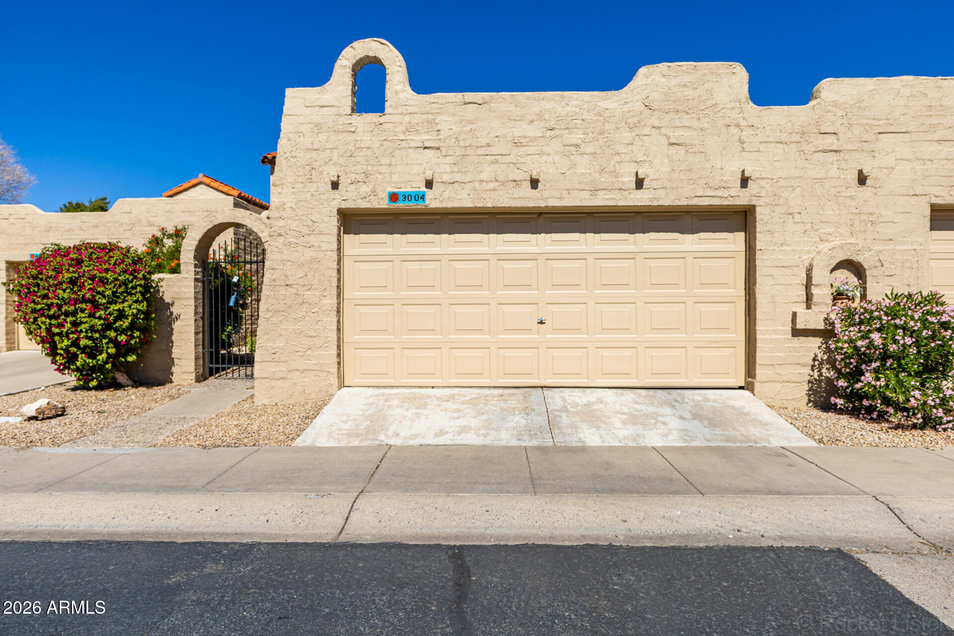 3004 W PHELPS Road, Phoenix, AZ 85053 — Photo 1 of 34