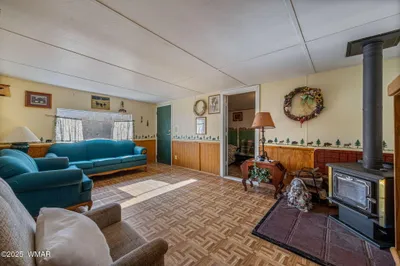2888 Dale Road, Overgaard, AZ 85933