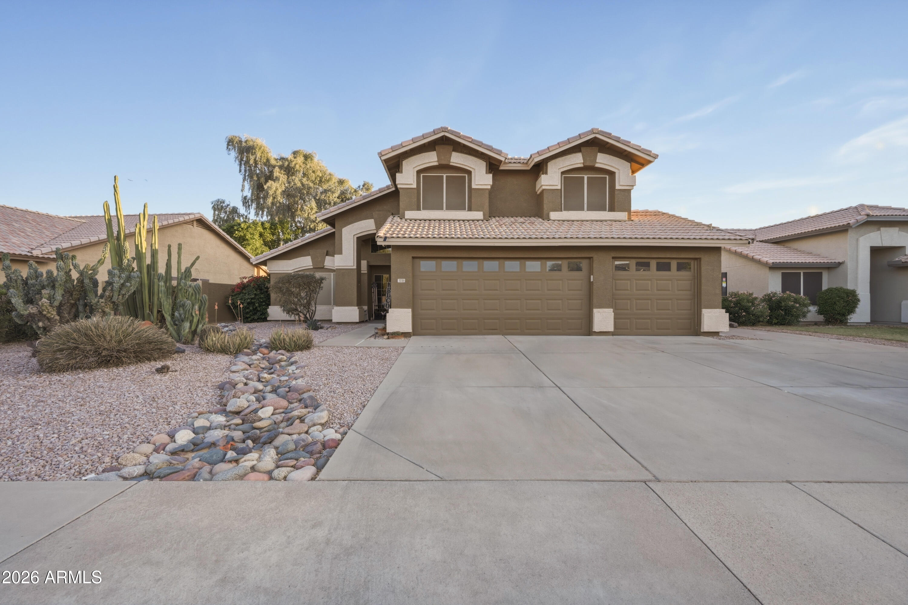 7231 E FAIRVIEW Avenue, Mesa, AZ 85208 — Photo 1 of 41