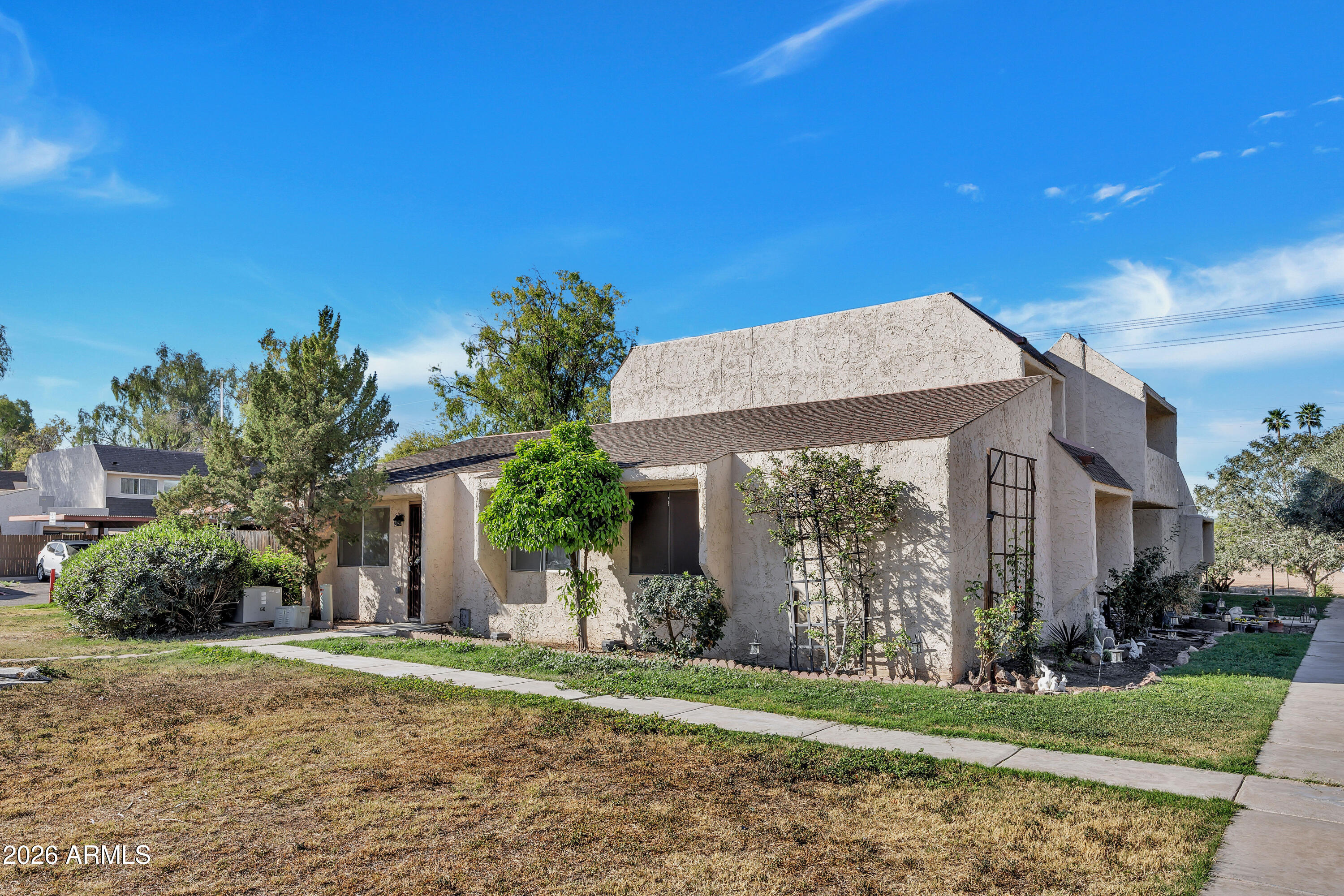 950 S VALENCIA 25, Mesa, AZ 85202 — Photo 1 of 21