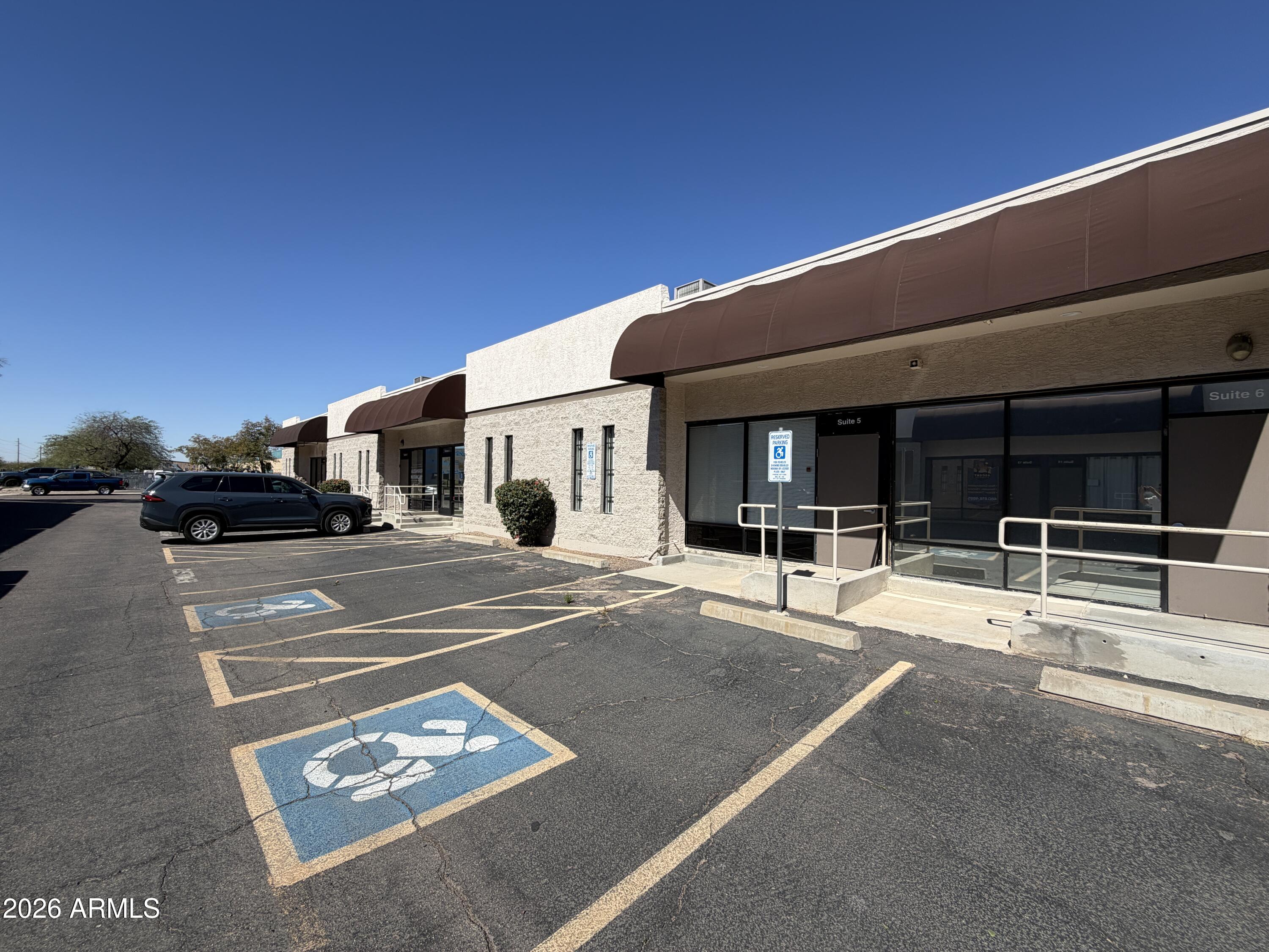 21421 N 11TH Avenue 5, Phoenix, AZ 85027 — Photo 1 of 9