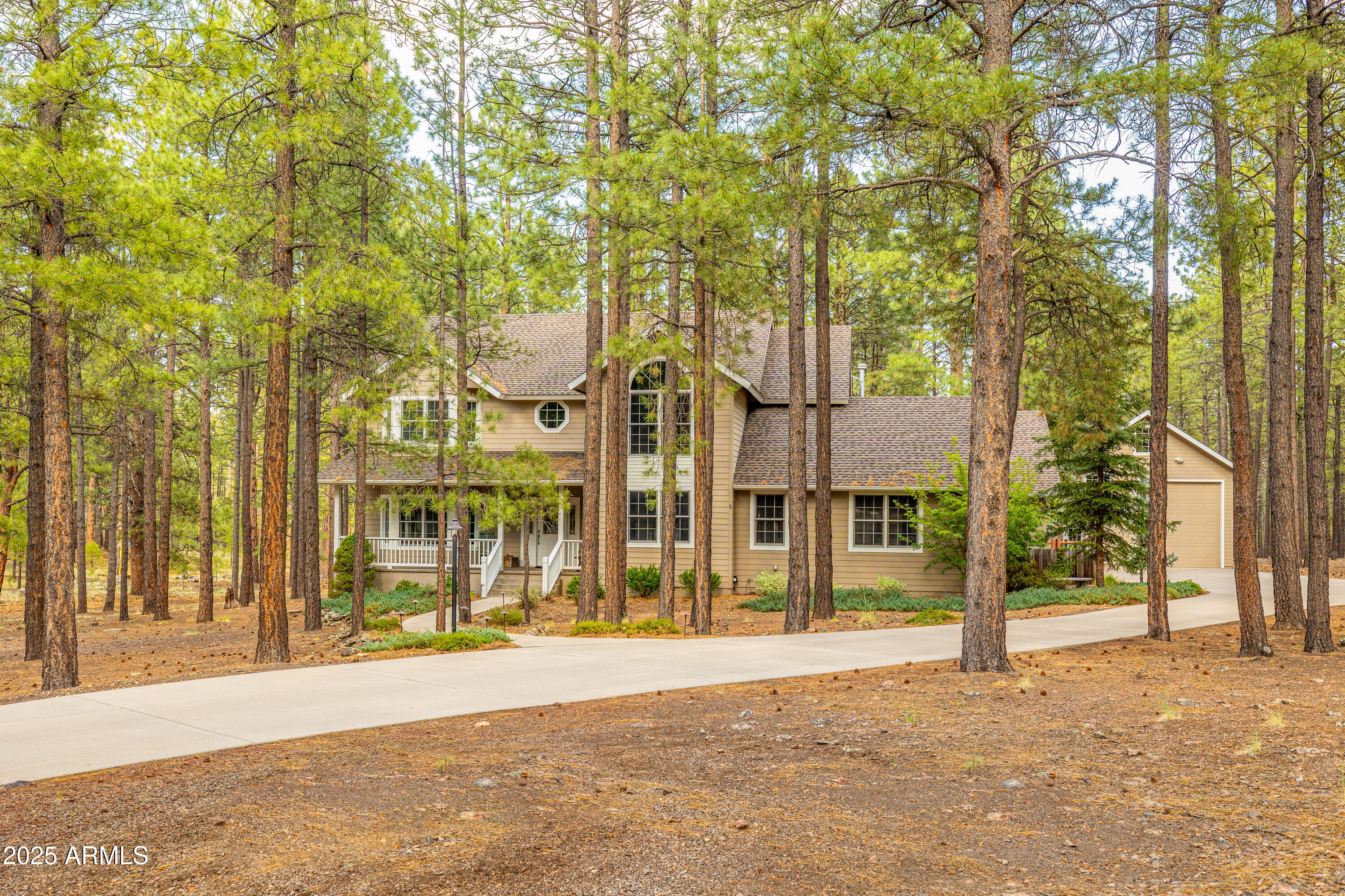 3948 WESTWOOD Circle, Flagstaff, AZ 86005 — Photo 1 of 62