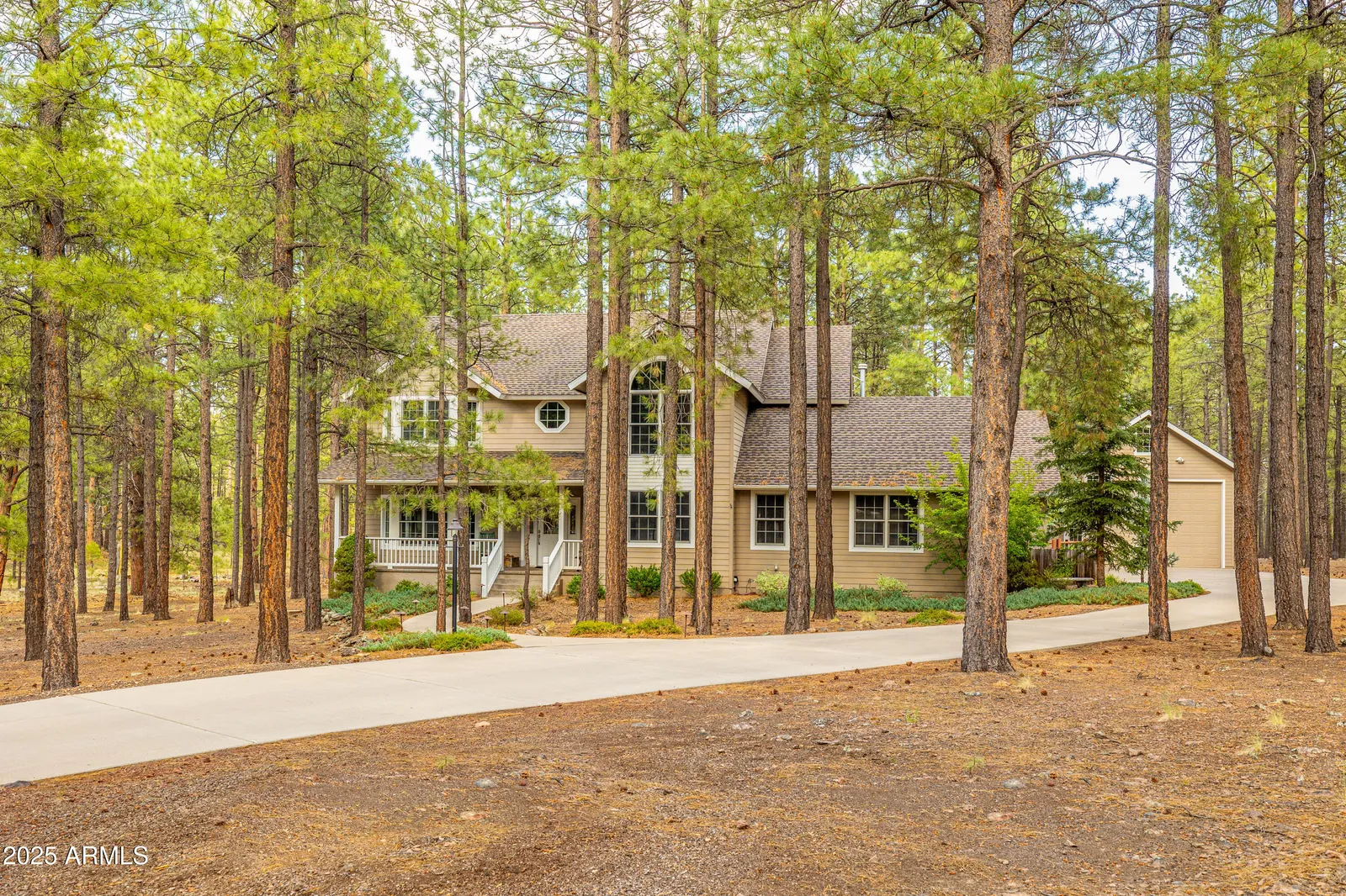3948 WESTWOOD Circle, Flagstaff, AZ 86005 — Photo 1 of 62