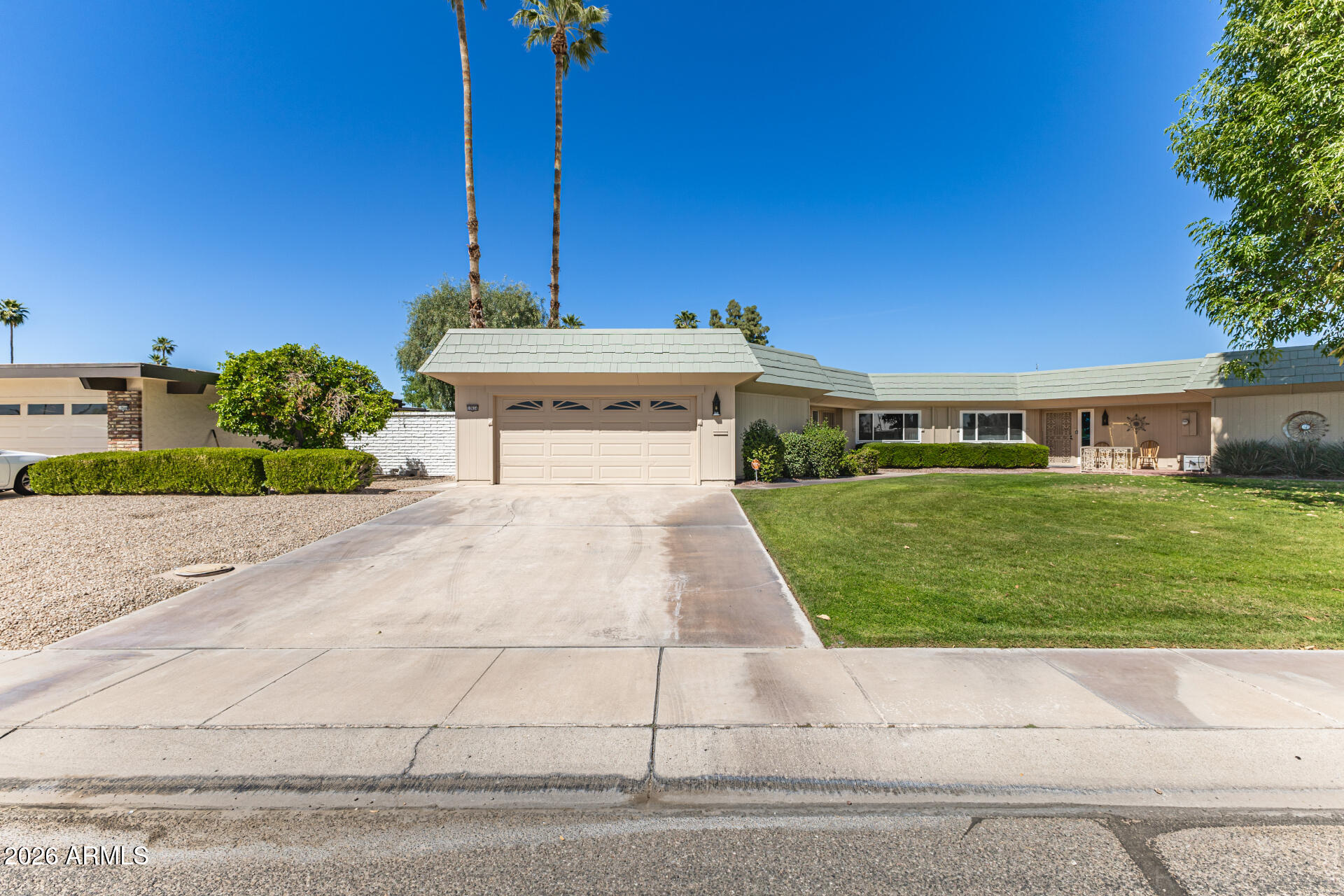 10634 W HUTTON Drive, Sun City, AZ 85351 — Photo 1 of 27