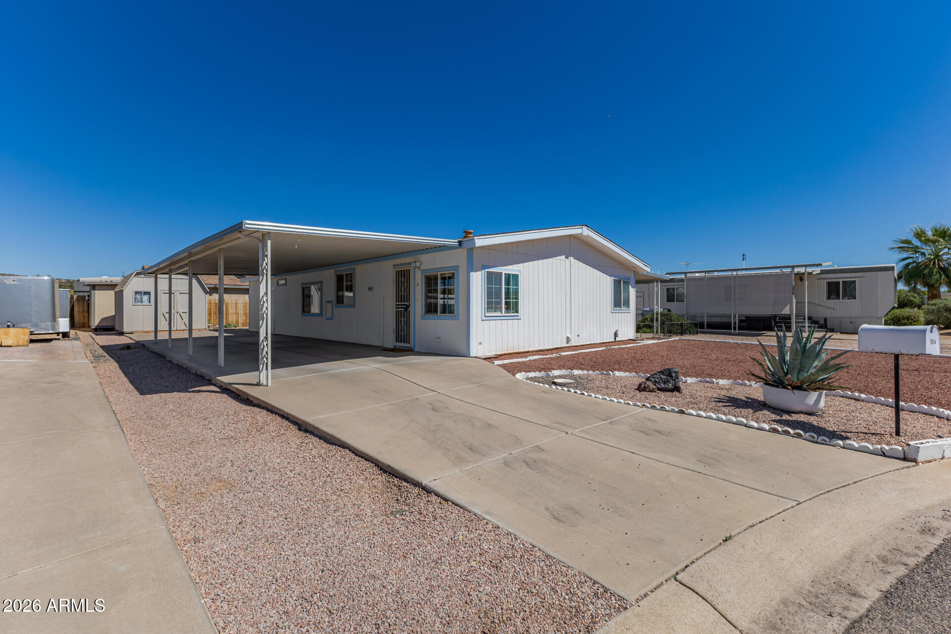 1514 E MURIEL Drive, Phoenix, AZ 85022 — Photo 1 of 36
