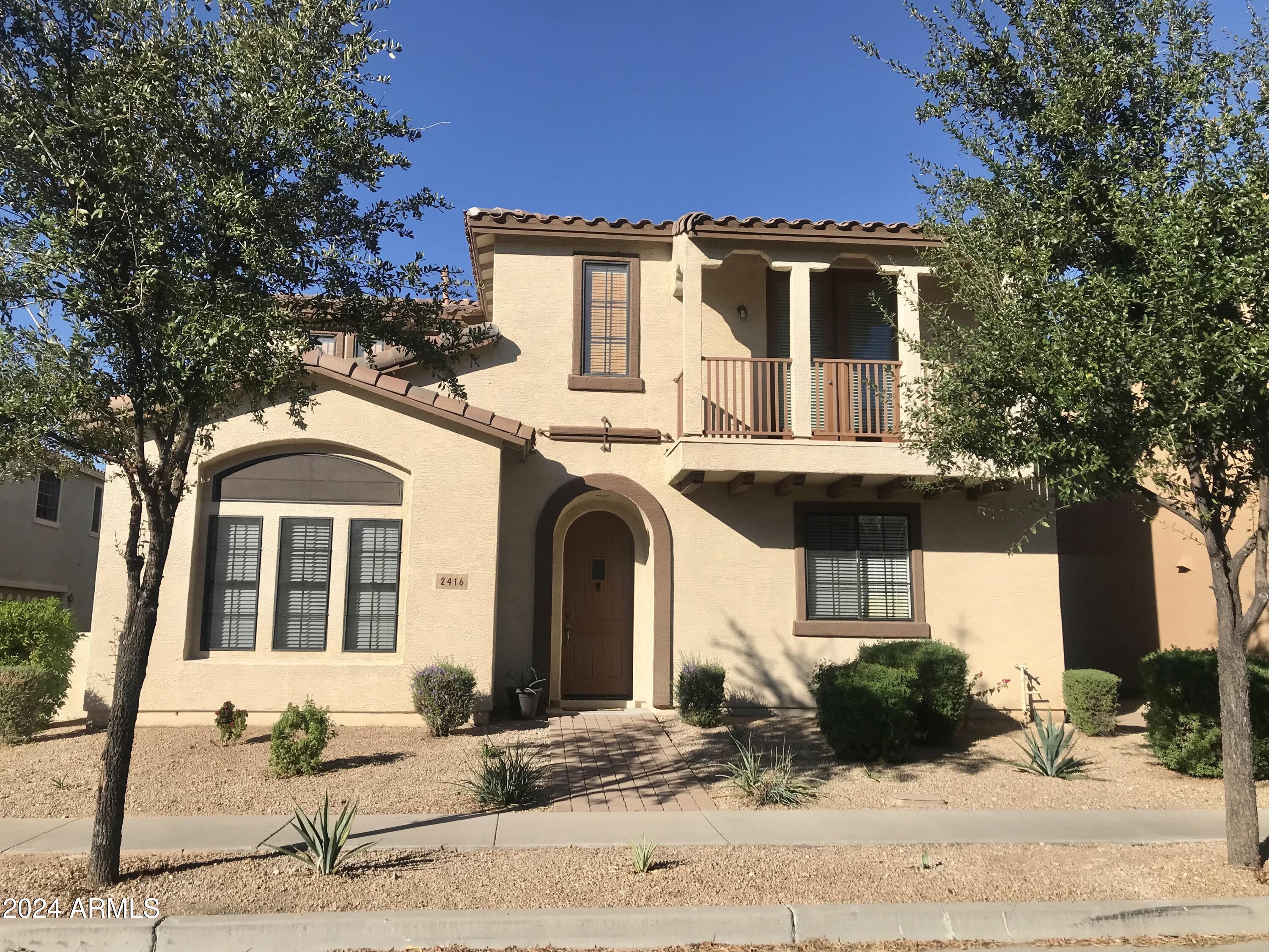 2416 W DUSTY WREN Drive, Phoenix, AZ 85085 — Photo 1 of 41