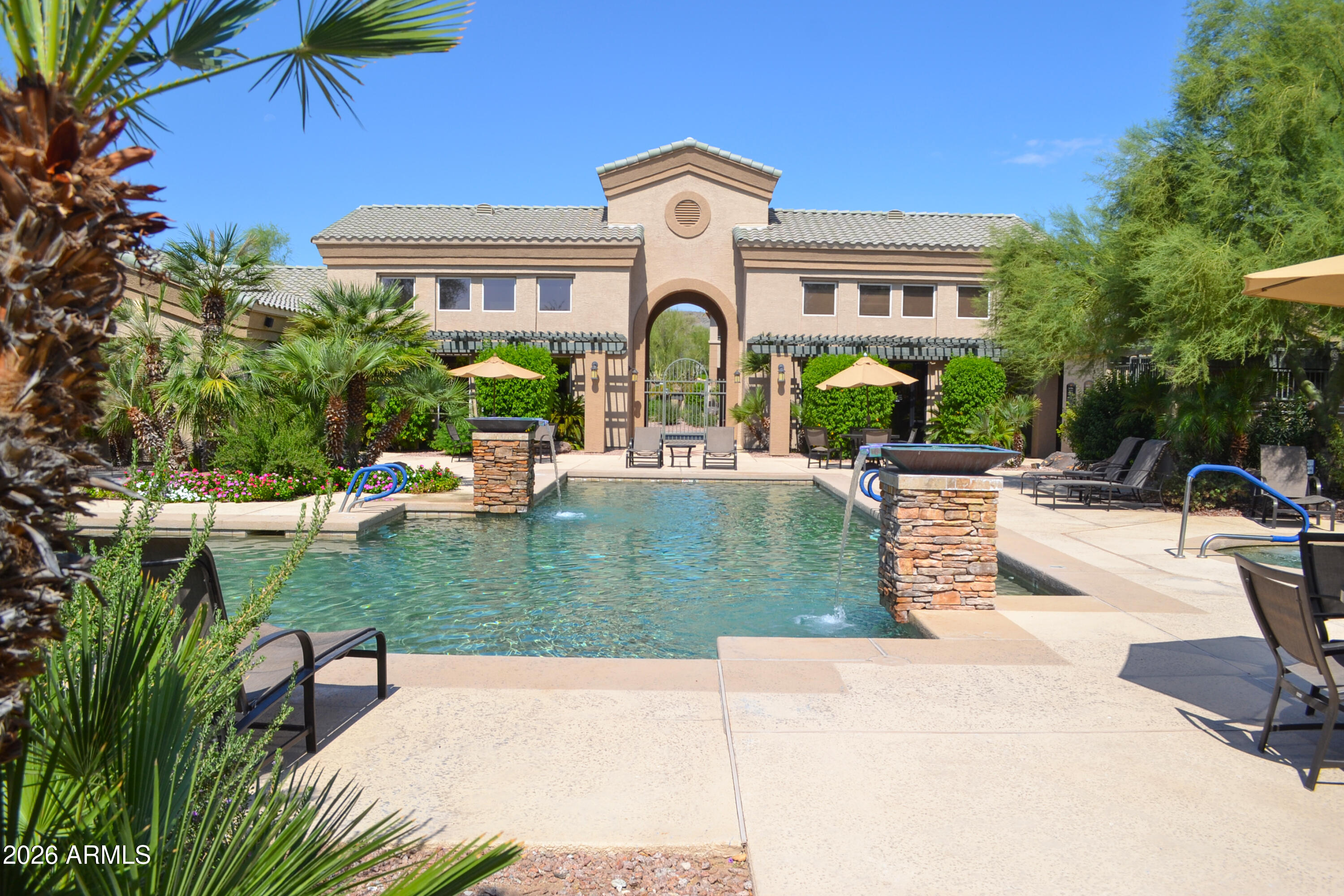 16013 S DESERT FOOTHILLS Parkway 2083, Phoenix, AZ 85048 — Photo 1 of 47