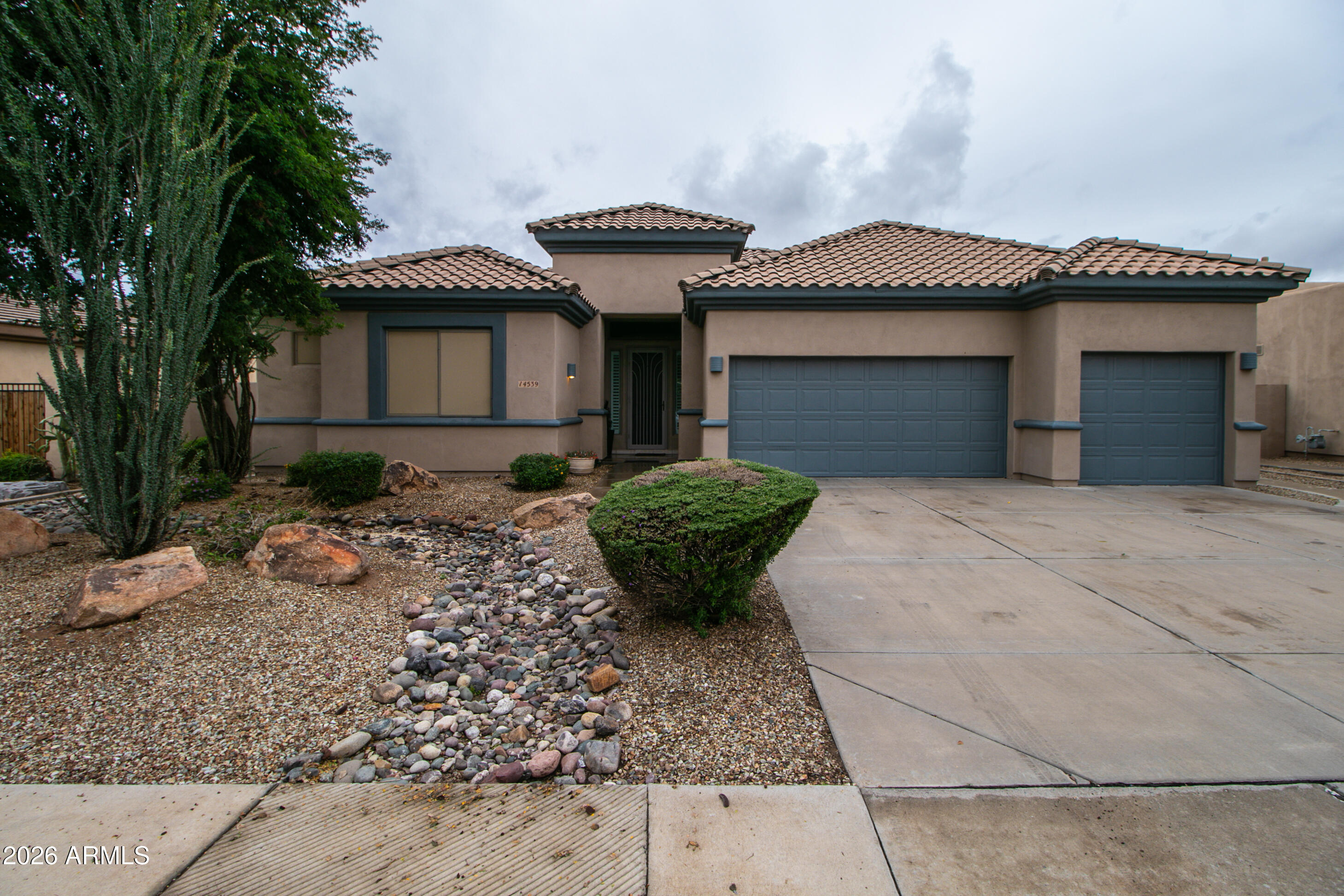 14539 W HILLSIDE Street, Goodyear, AZ 85395 — Photo 1 of 41