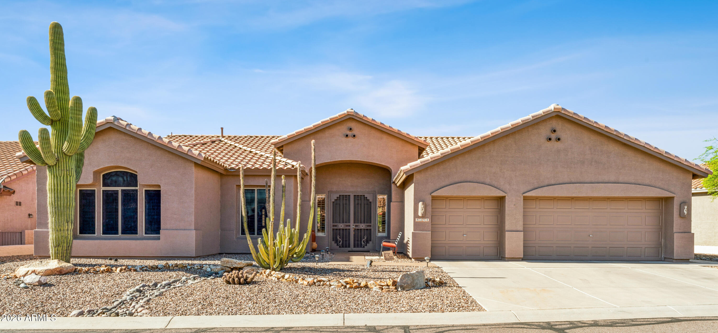 5358 S Mohave Sage Drive, Gold Canyon, AZ 85118 — Photo 1 of 43