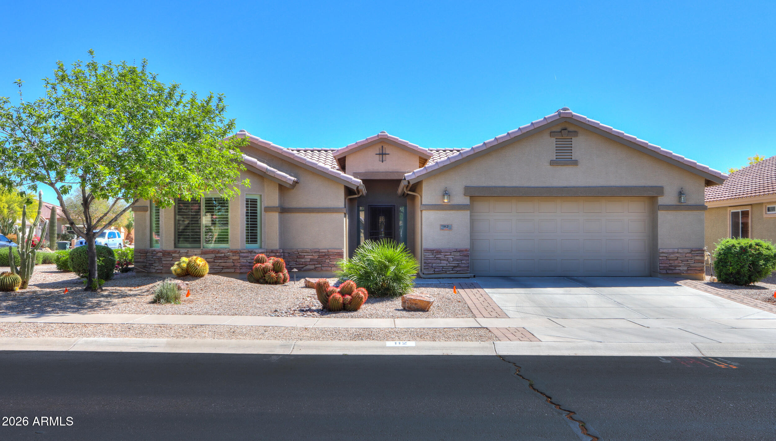 112 S BIRDIE Way, Casa Grande, AZ 85194 — Photo 1 of 46