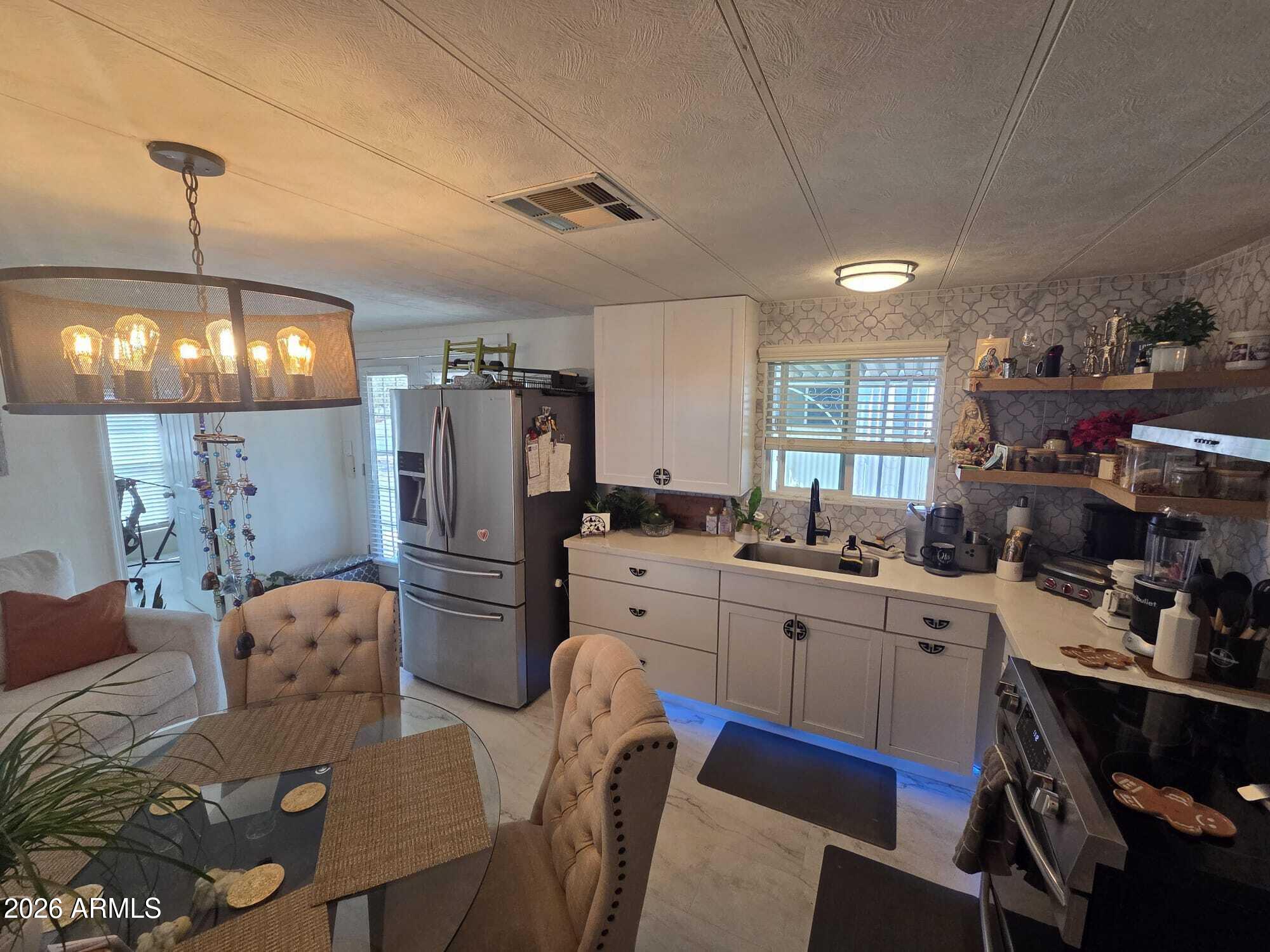 2701 E ALLRED Avenue 19, Mesa, AZ 85204 — Photo 1 of 18