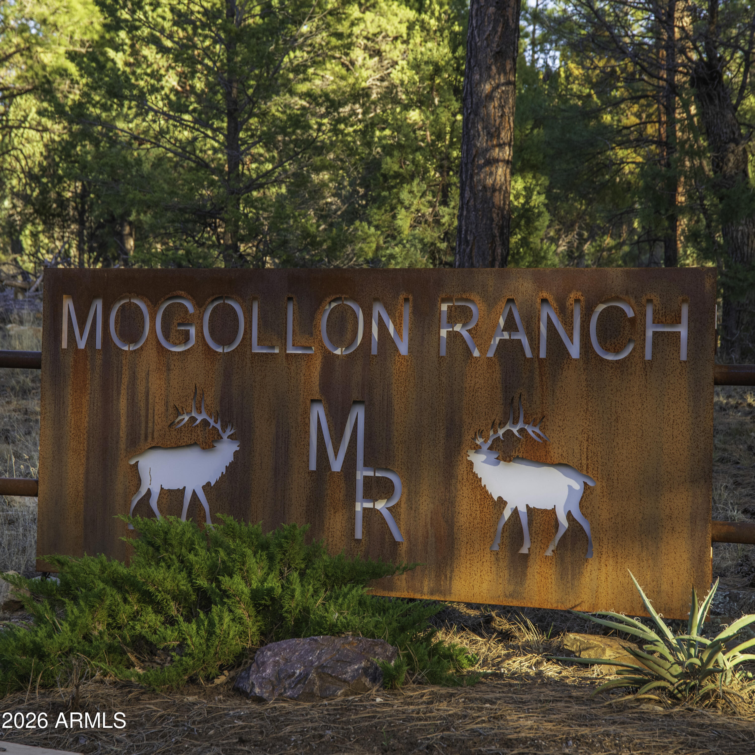 3633 Sunset Ridge Loop, Happy Jack, AZ 86024 — Photo 1 of 163
