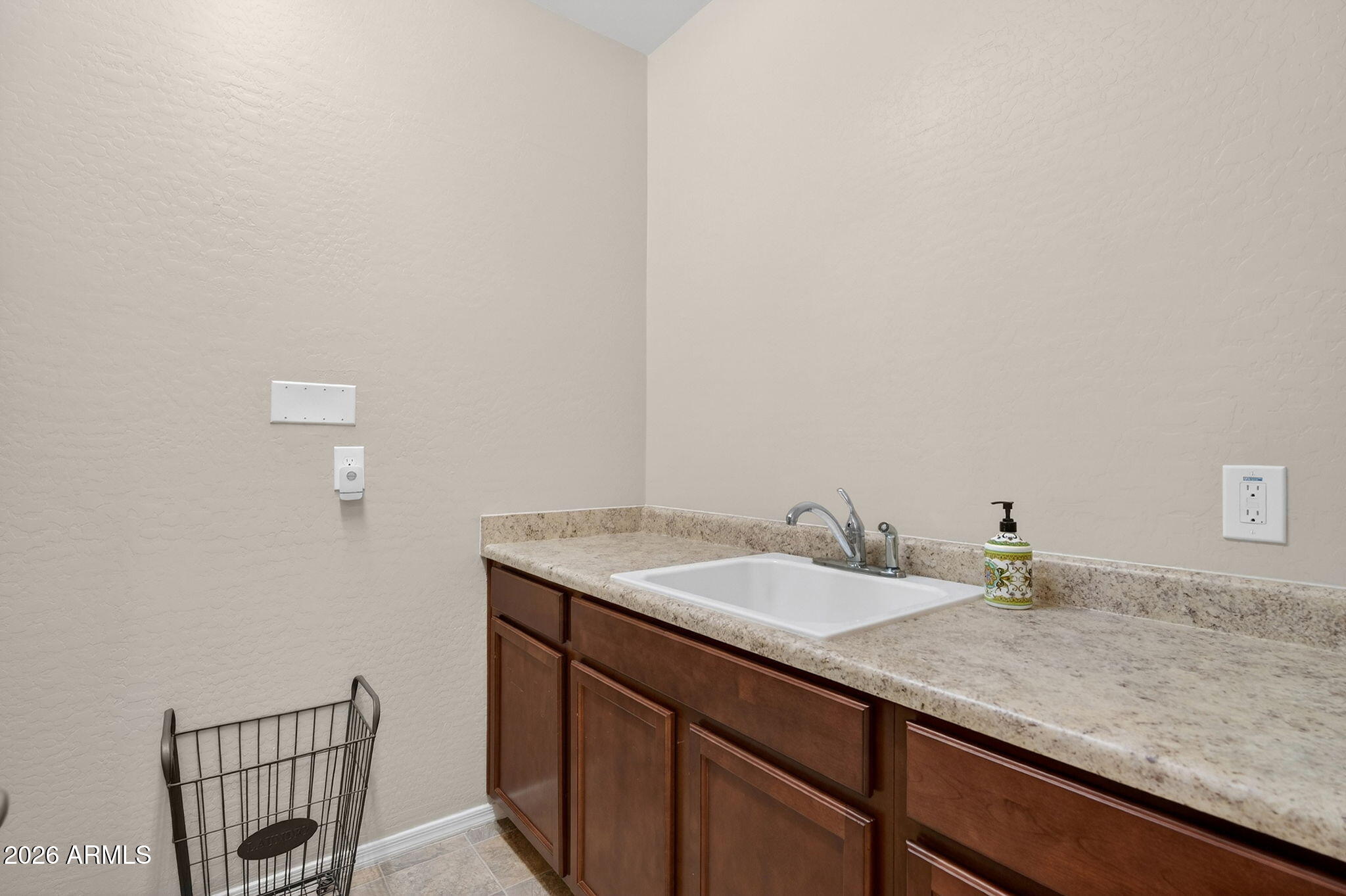 Thumbnail 39