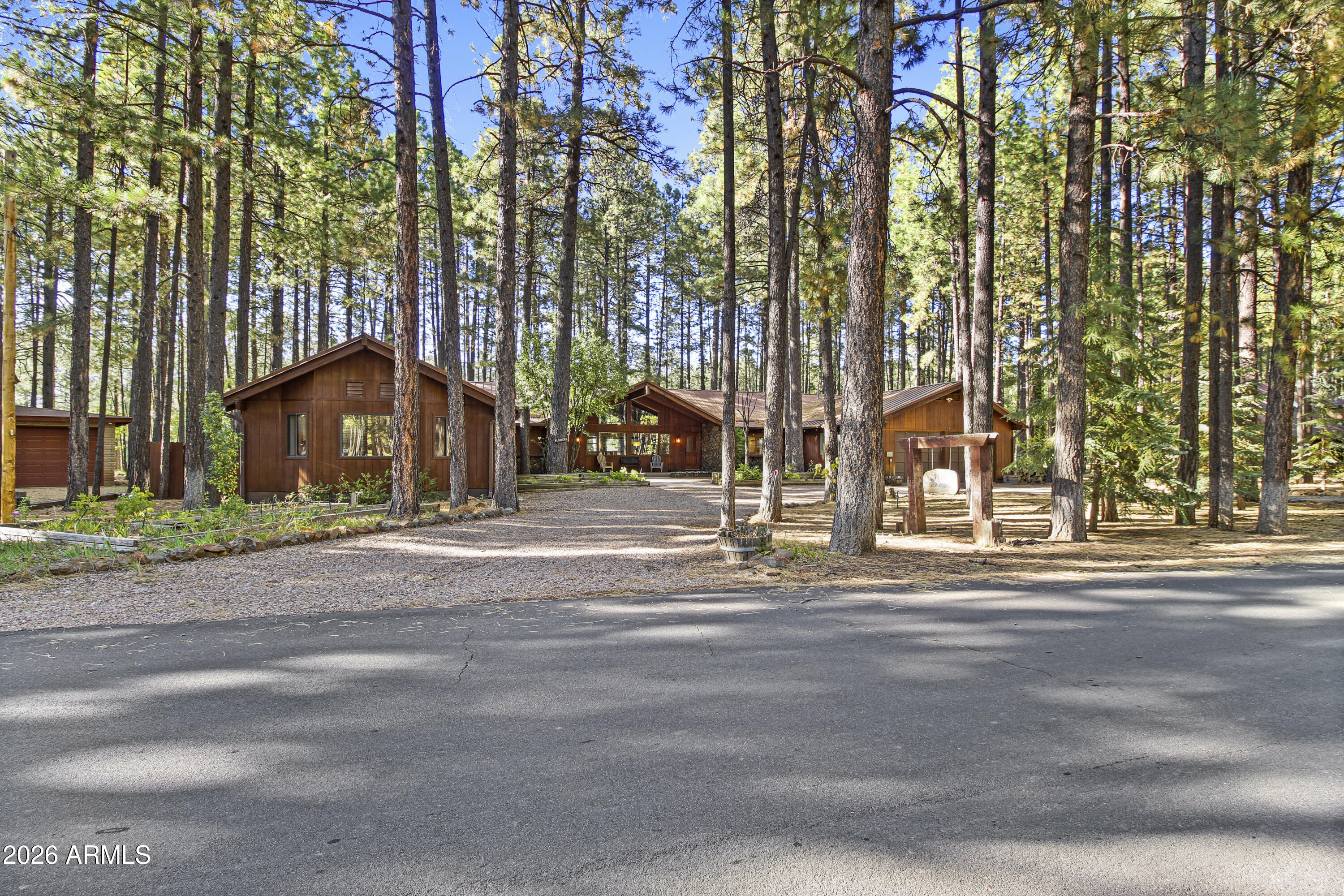 7414 GERONIMO Road, Pinetop, AZ 85935 — Photo 1 of 67