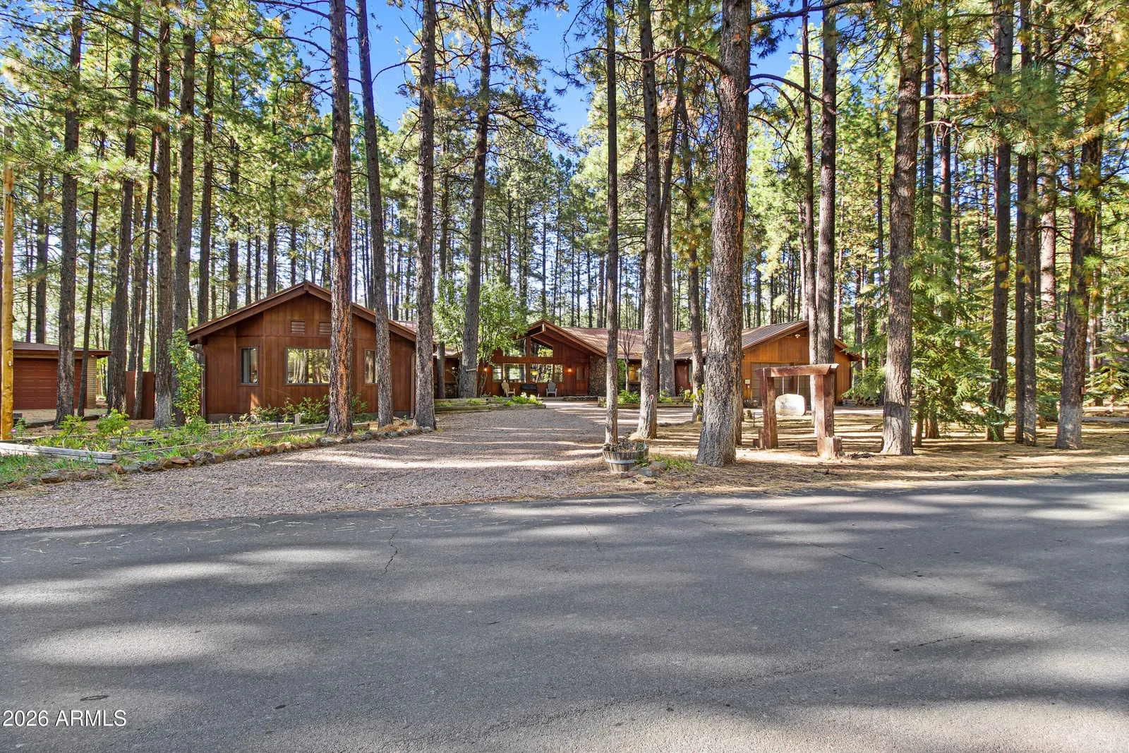 7414 GERONIMO Road, Pinetop, AZ 85935 — Photo 1 of 67