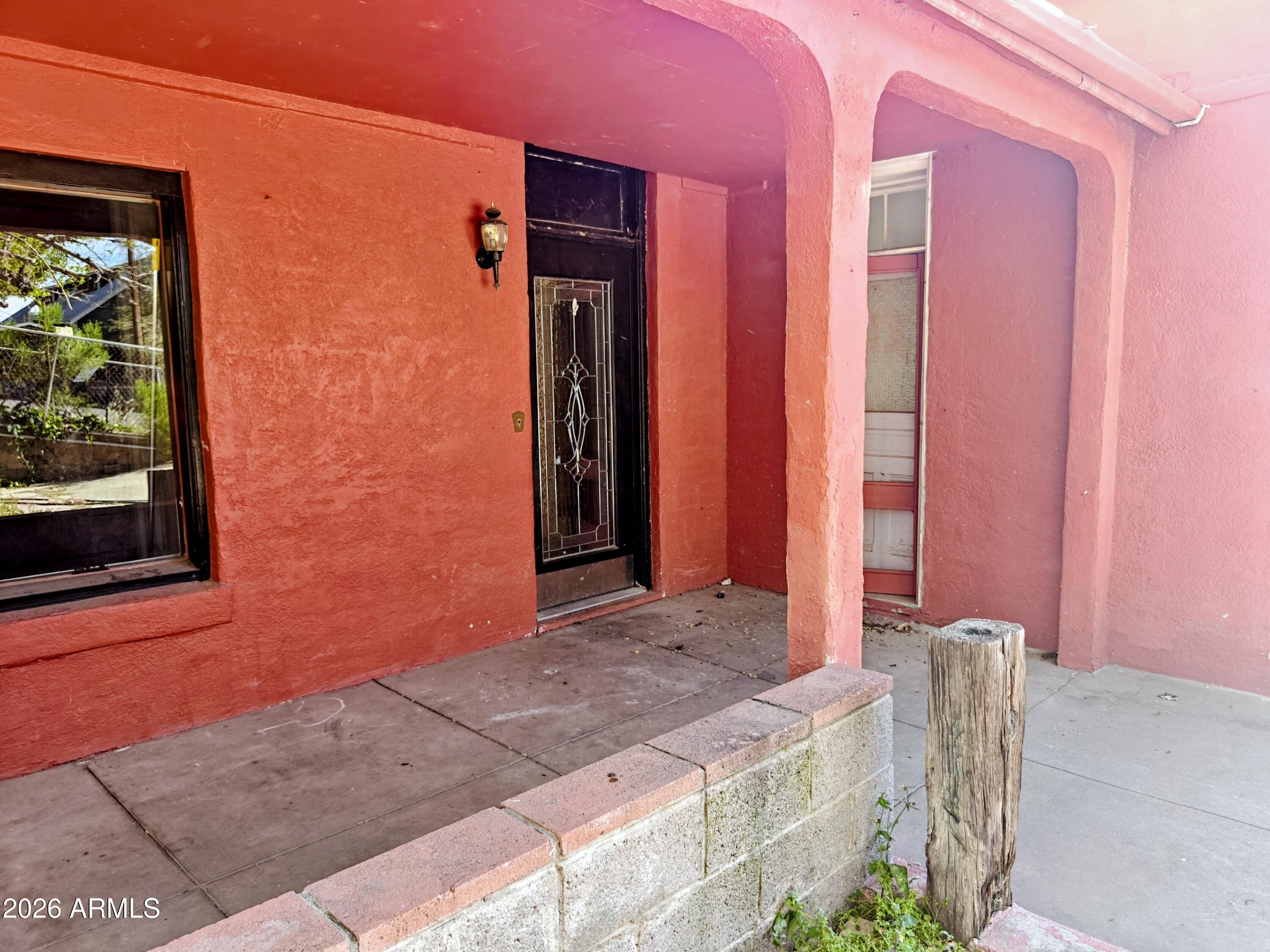 196 E CEDAR Street, Globe, AZ 85501 — Photo 1 of 35