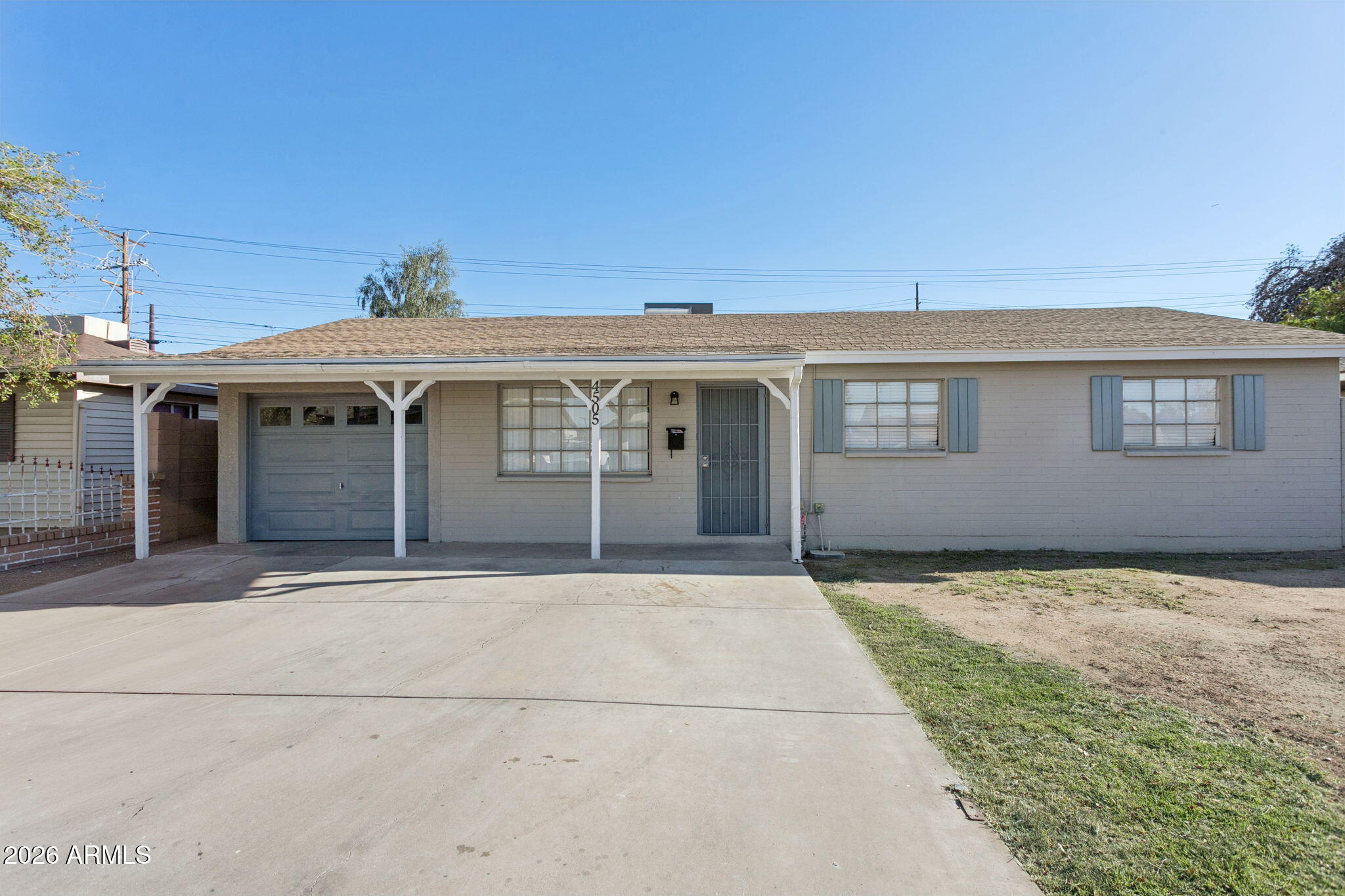 4505 W CRITTENDEN Lane, Phoenix, AZ 85031 — Photo 1 of 22
