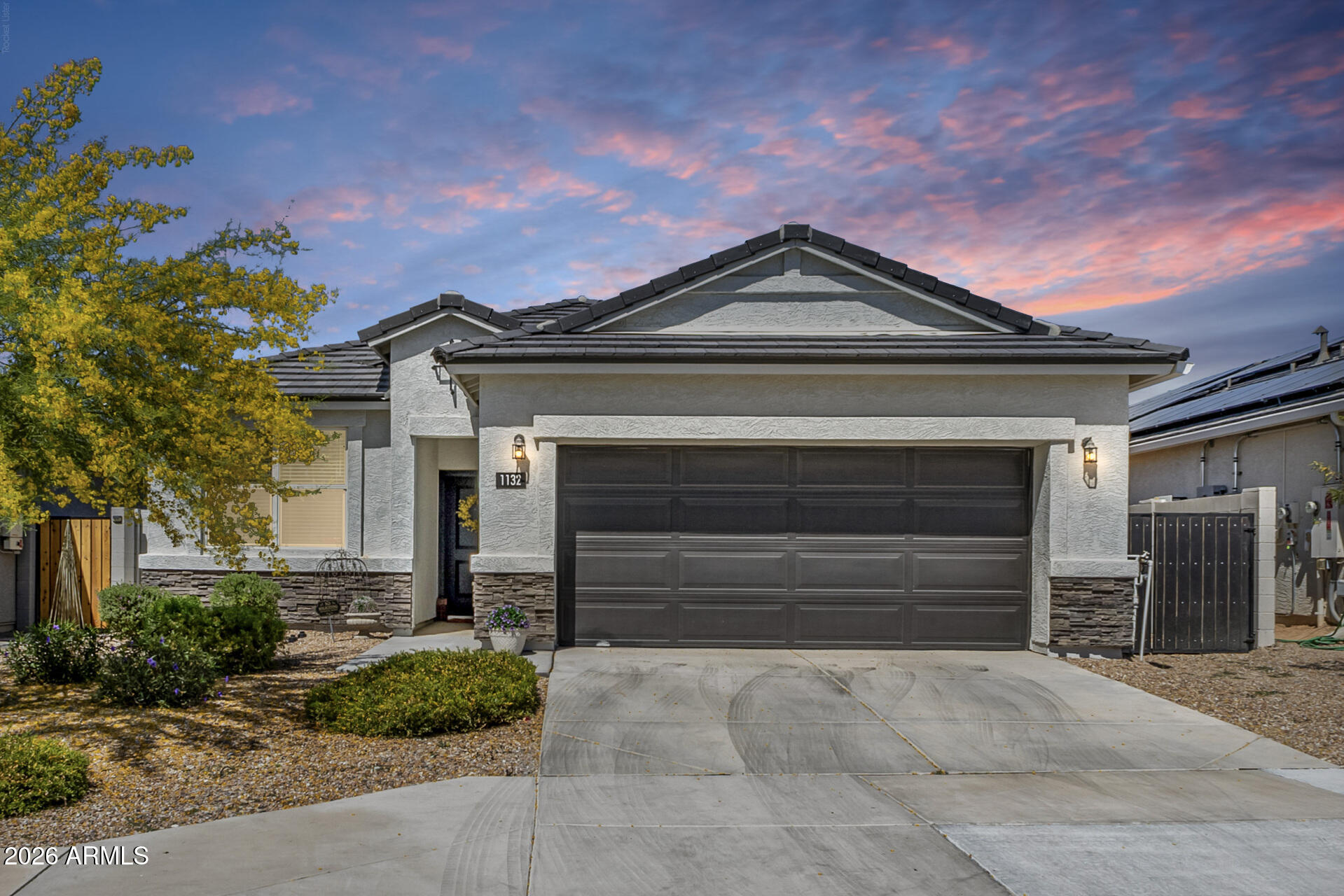 1132 W DEL MONTE Place, Casa Grande, AZ 85122 — Photo 1 of 31