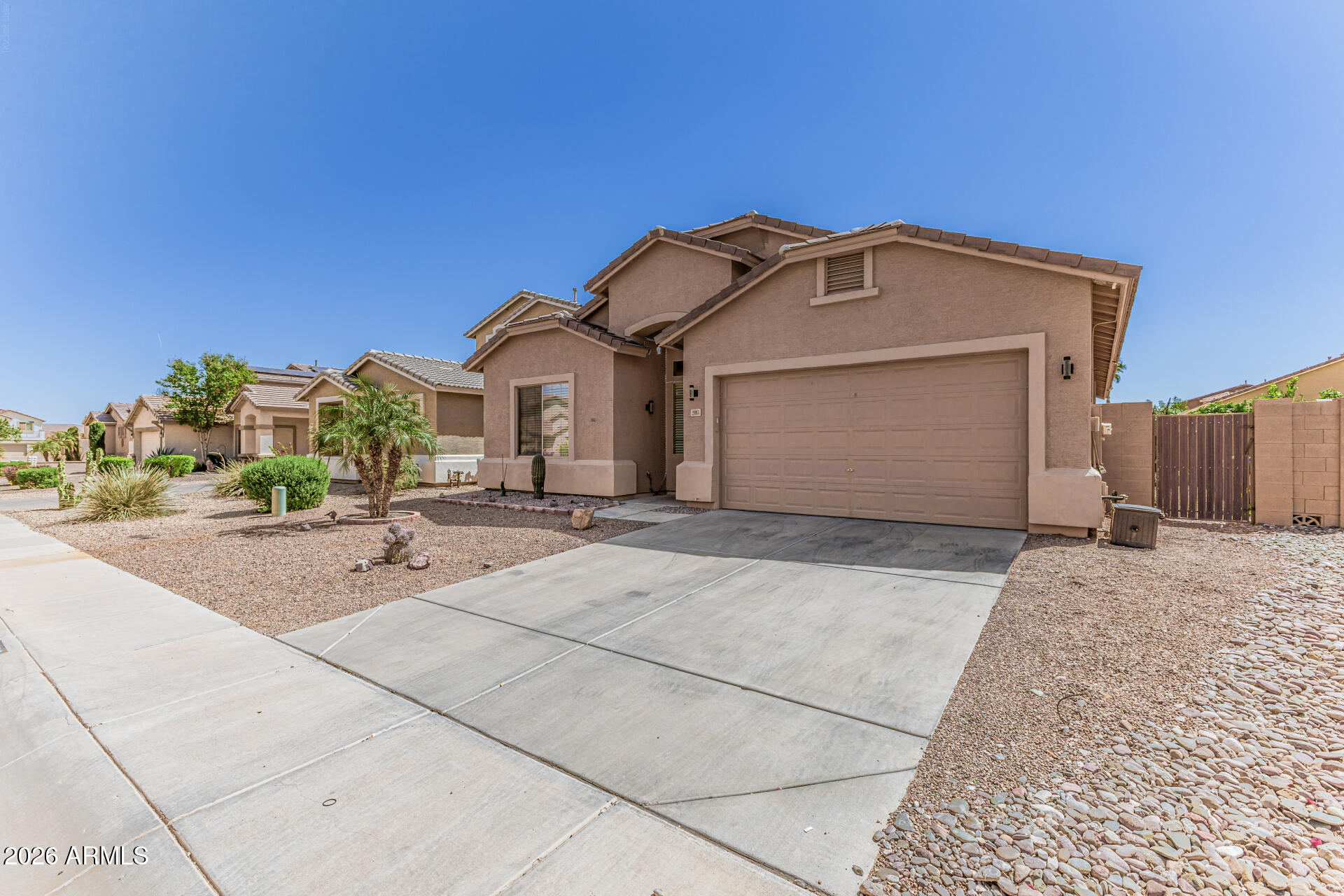 2093 W GOLDMINE MOUNTAIN Drive, San Tan Valley, AZ 85144 — Photo 1 of 35