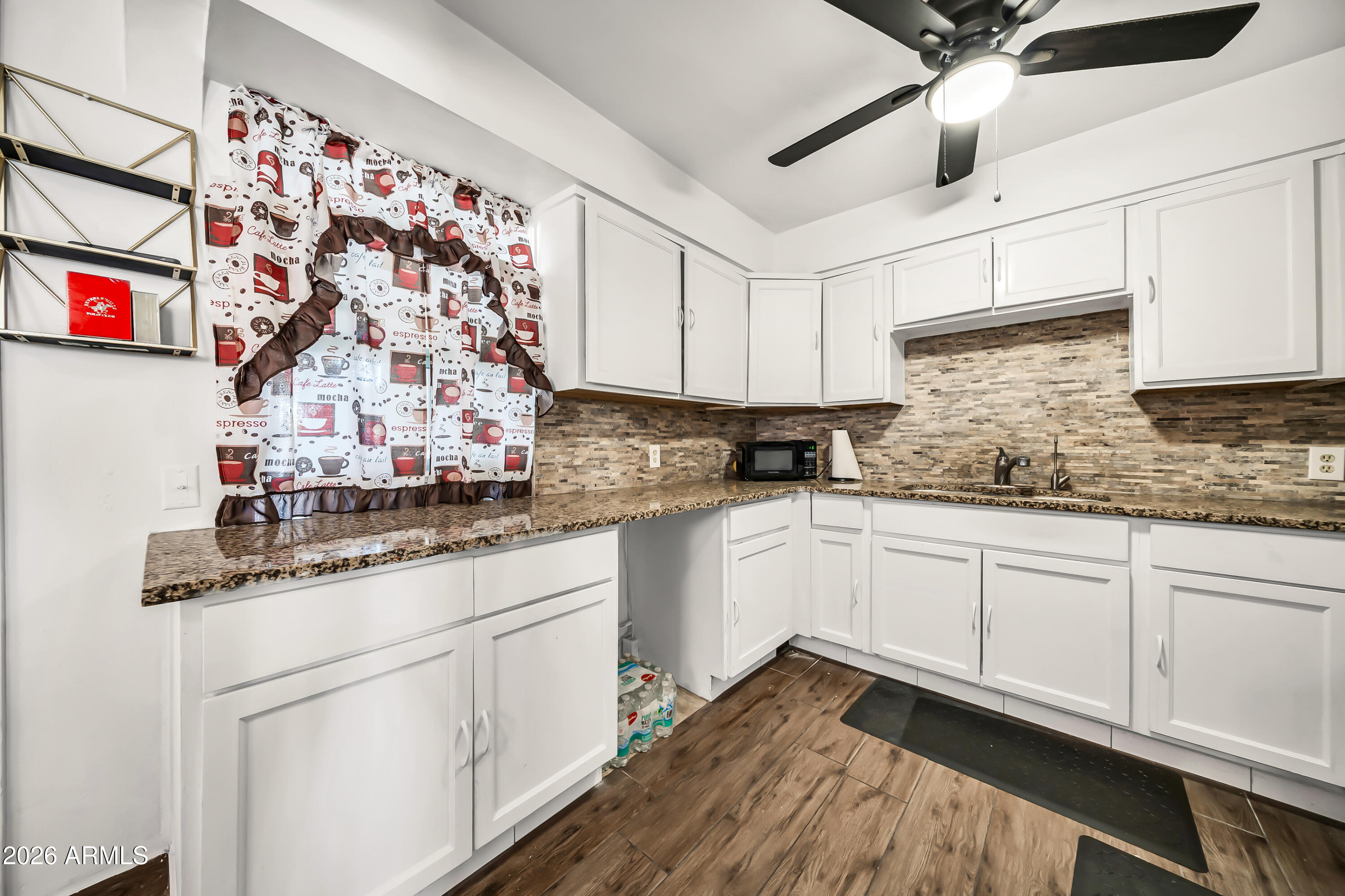 Thumbnail 10