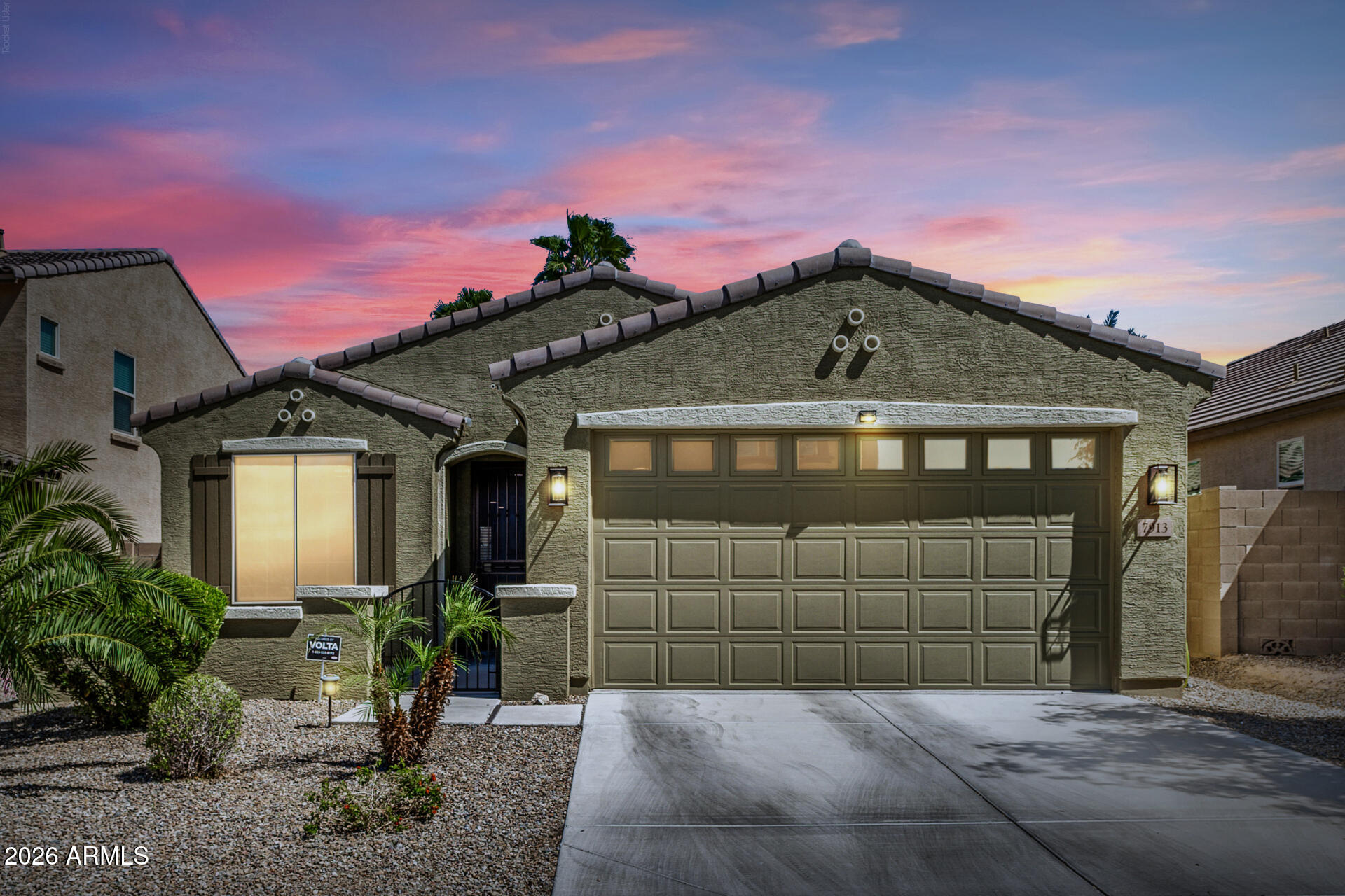 7913 S 25TH Place, Phoenix, AZ 85042 — Photo 1 of 31