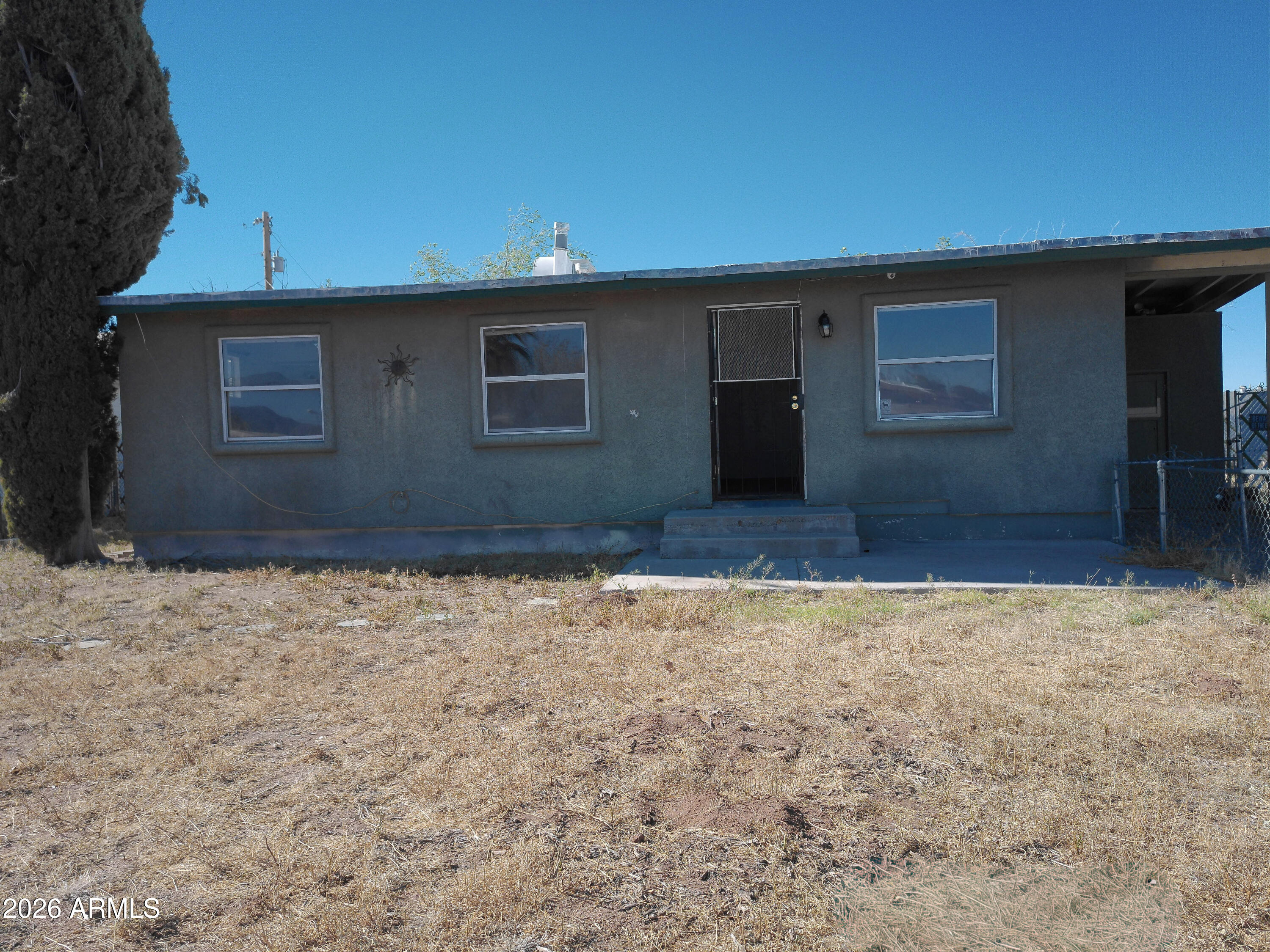 11 KEATING Street, Sierra Vista, AZ 85635 — Photo 1 of 18