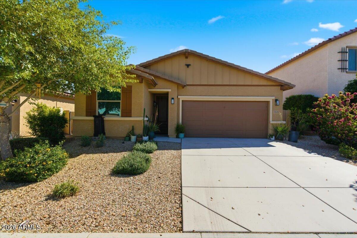17639 W COUNTRY CLUB Terrace, Surprise, AZ 85387 — Photo 1 of 36