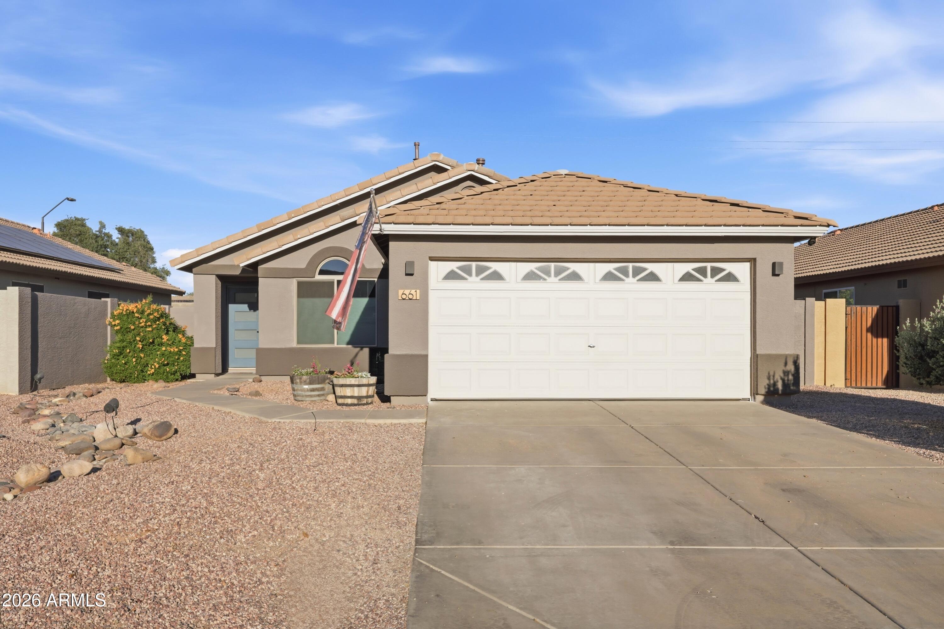661 N JOSHUA TREE Lane, Gilbert, AZ 85234 — Photo 1 of 46