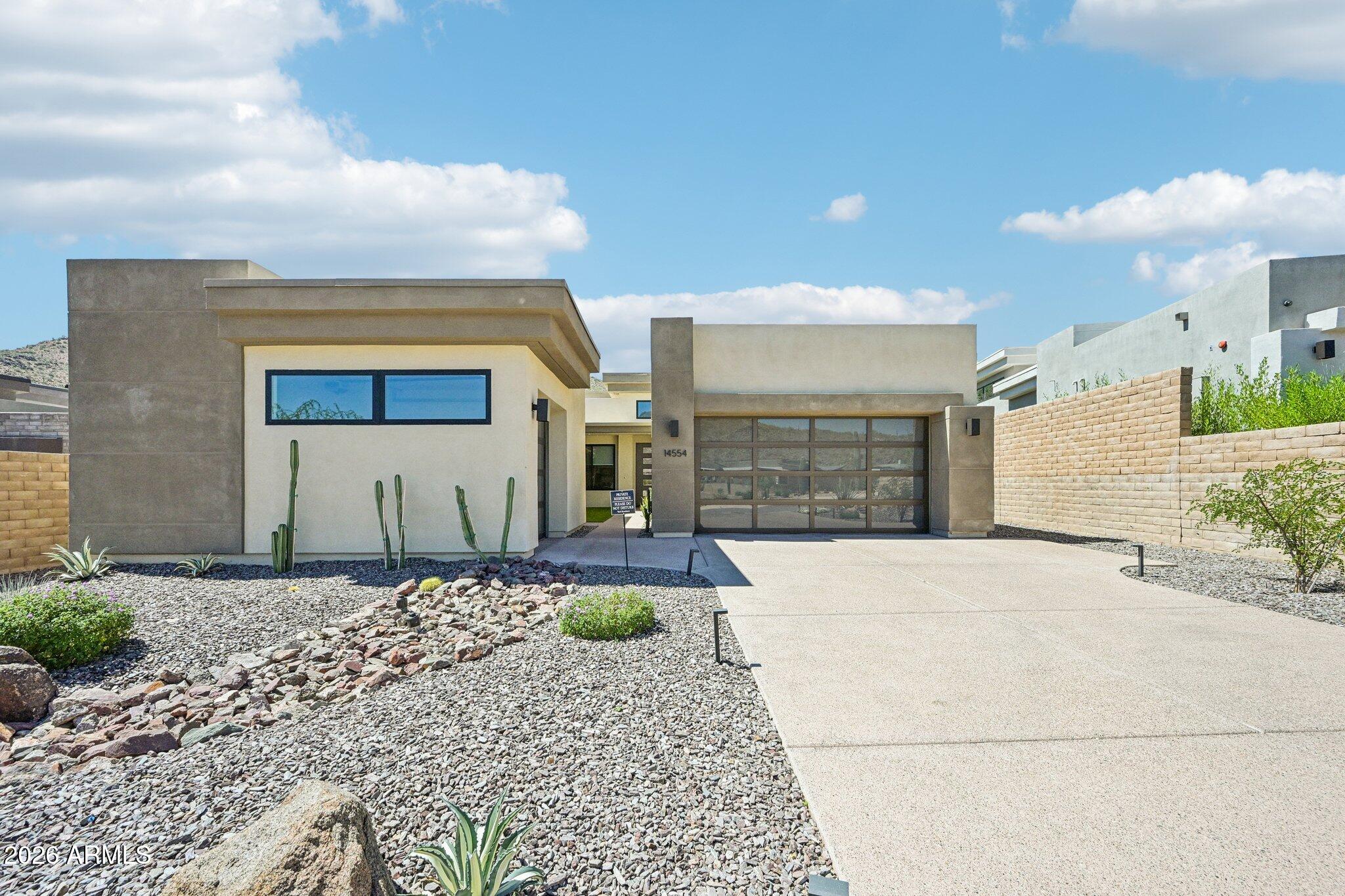 14554 N VALENCIA Drive, Fountain Hills, AZ 85268 — Photo 1 of 57