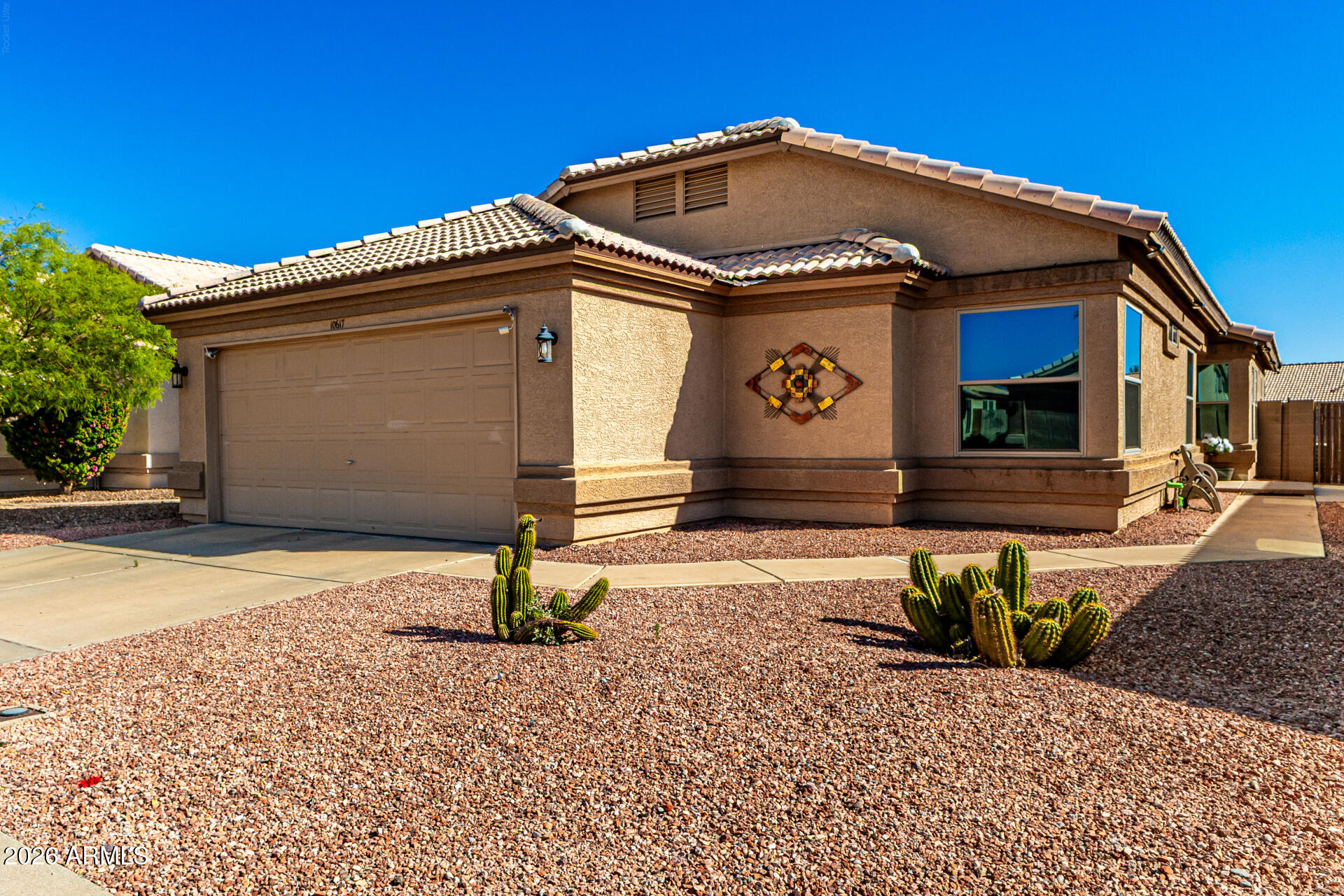 10617 W RUNION Drive, Peoria, AZ 85382 — Photo 1 of 24