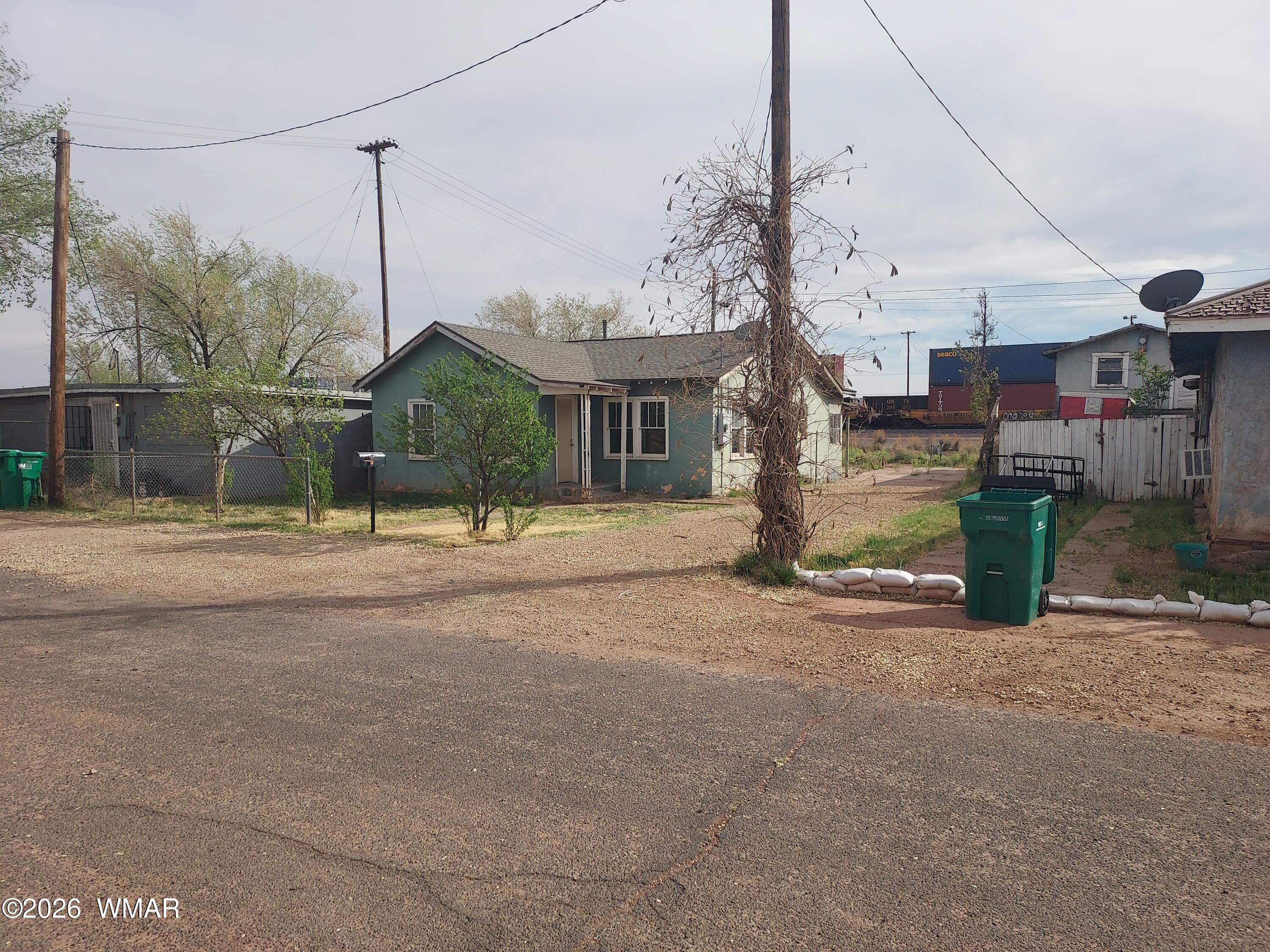 913 W First Street, Winslow, AZ 86047 — Photo 1 of 6