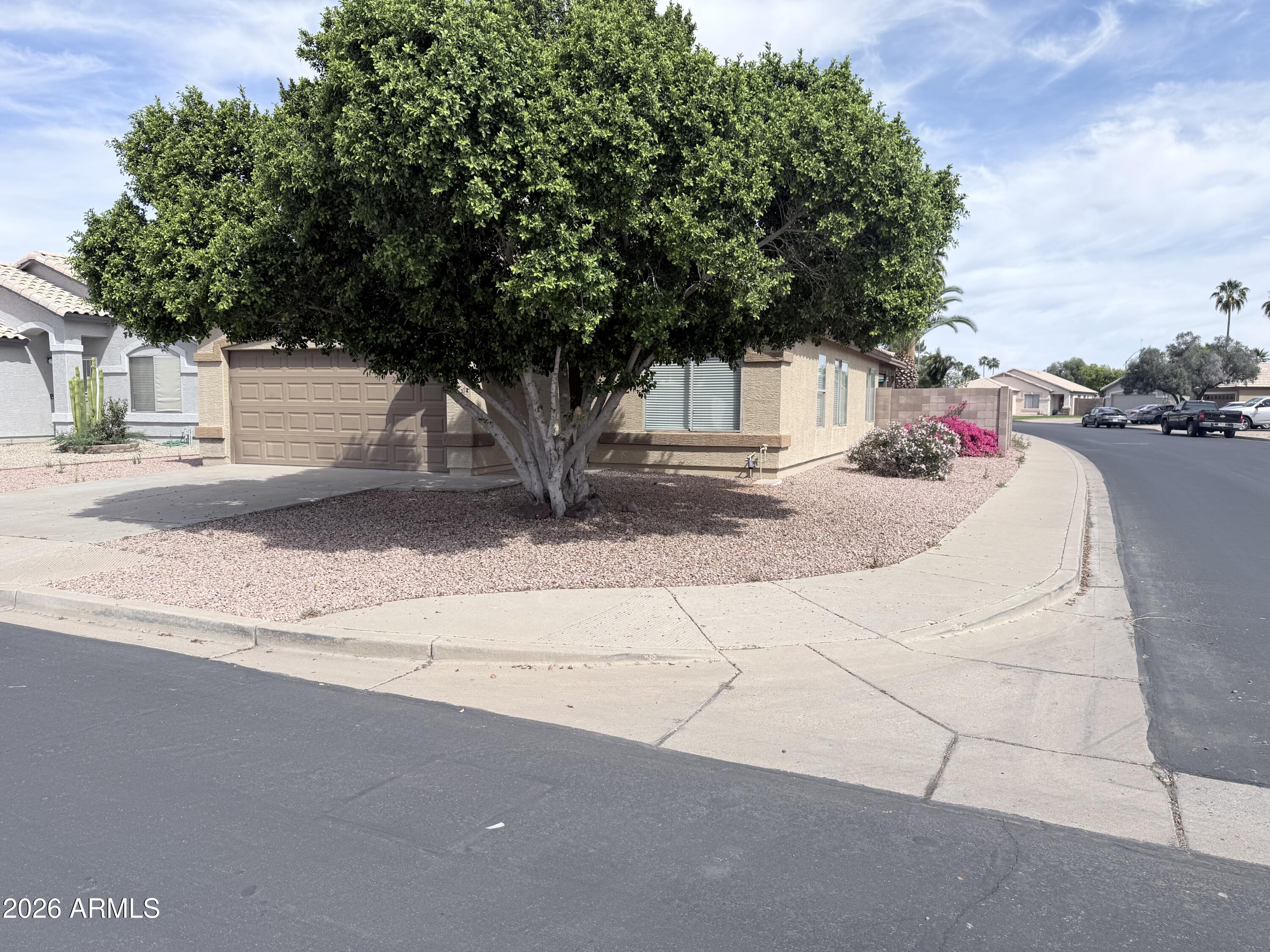 15902 W ELM Street, Surprise, AZ 85374 — Photo 1 of 10