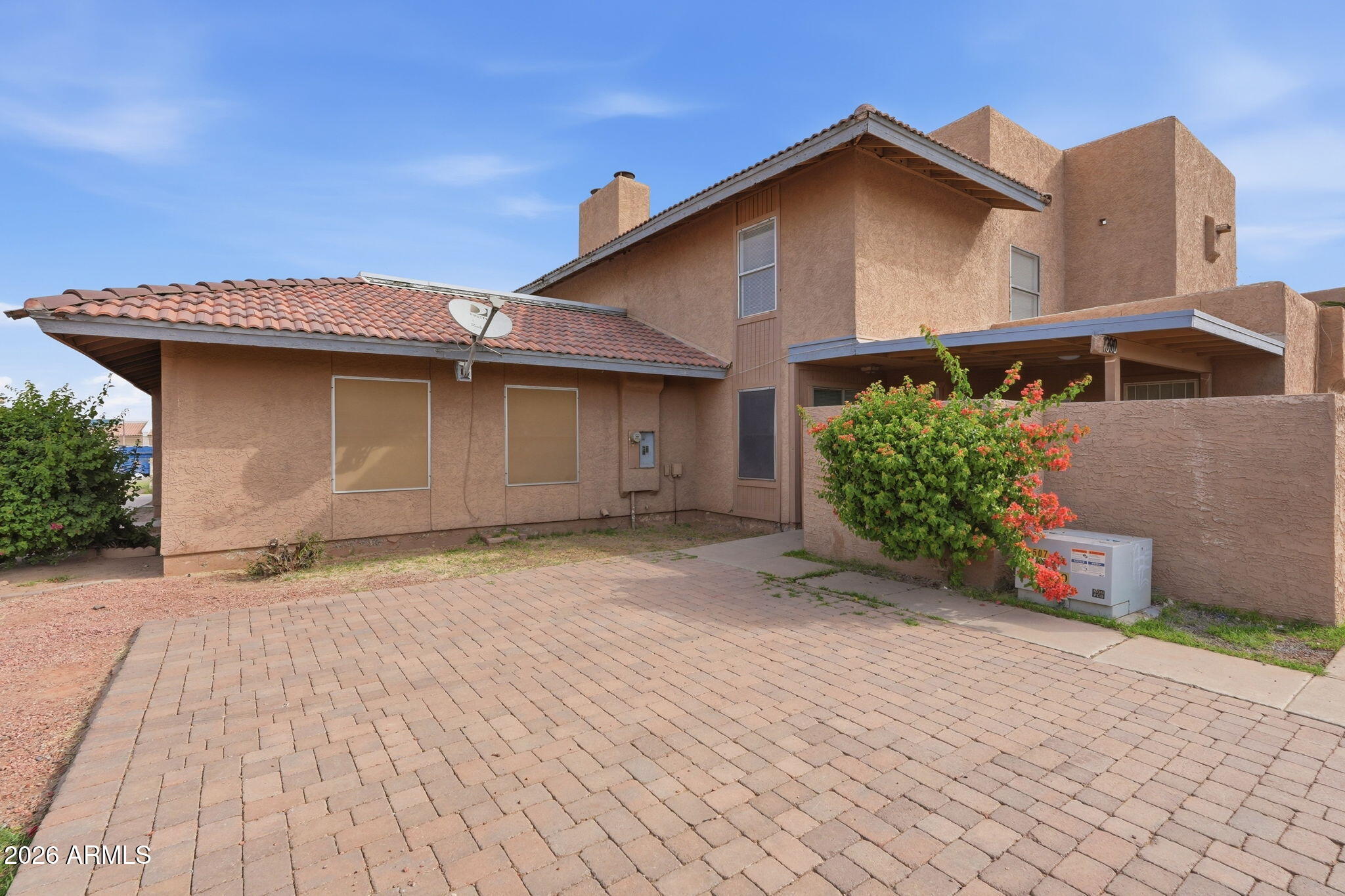 6943 W MONTEROSA Circle 1390, Phoenix, AZ 85033 — Photo 1 of 27