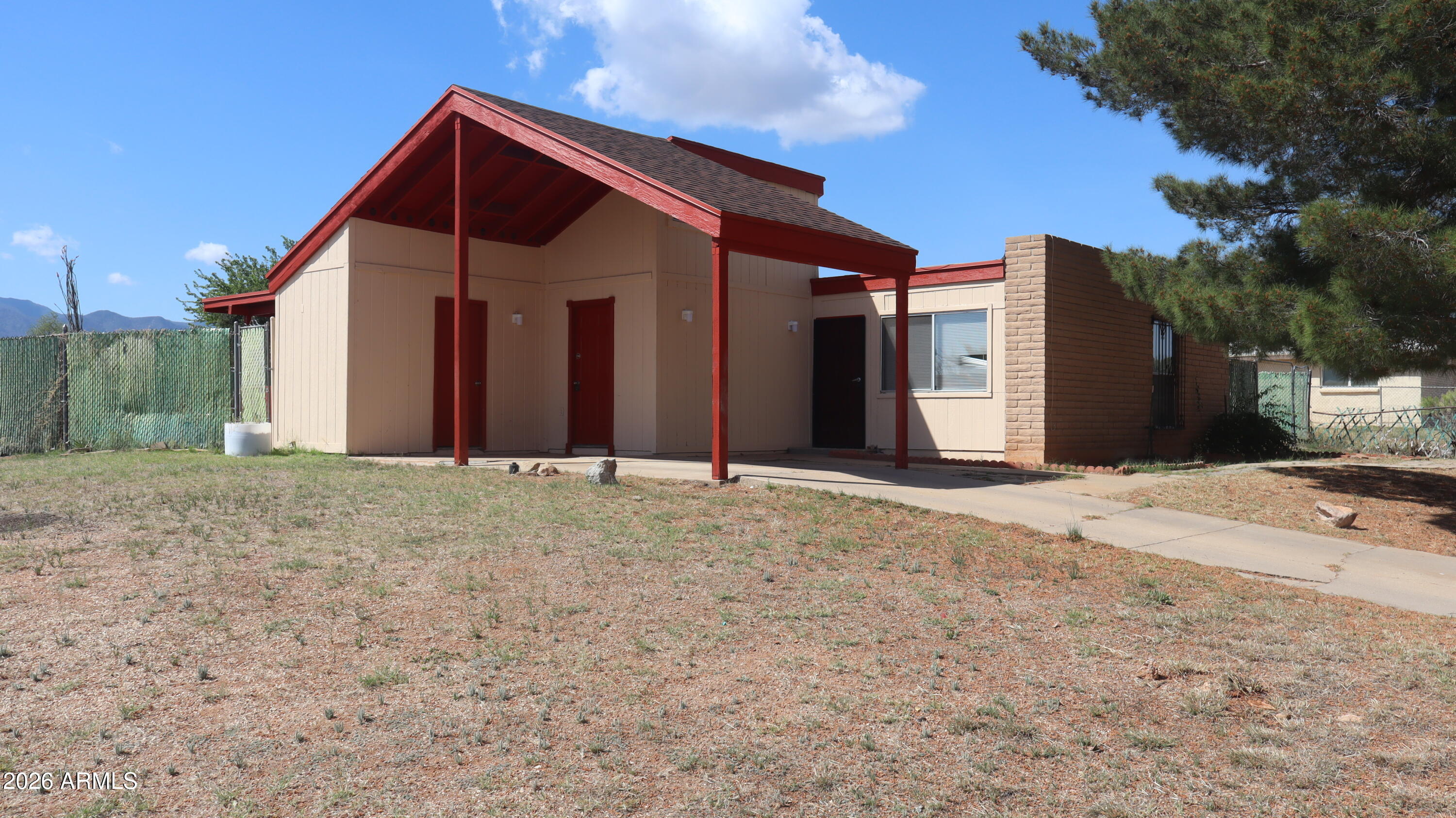 20 E BERRIDGE Drive, Sierra Vista, AZ 85635 — Photo 1 of 35