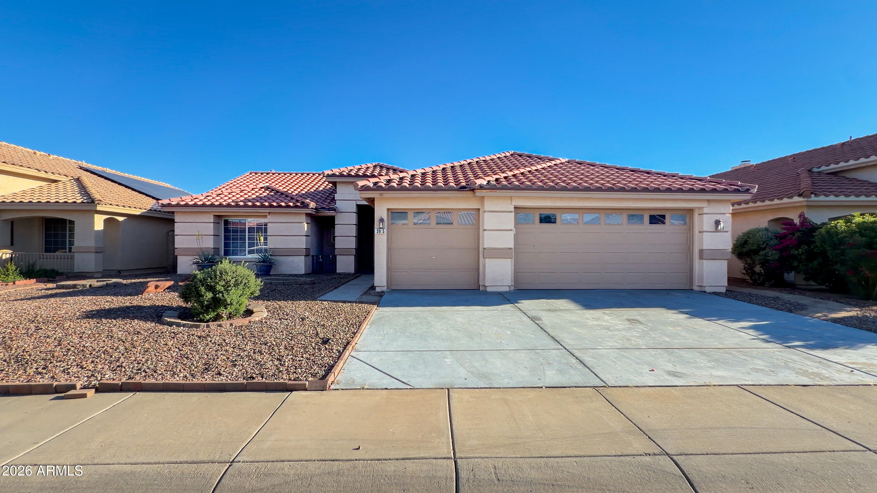 3925 W CHARTER OAK Road, Phoenix, AZ 85029 — Photo 1 of 39