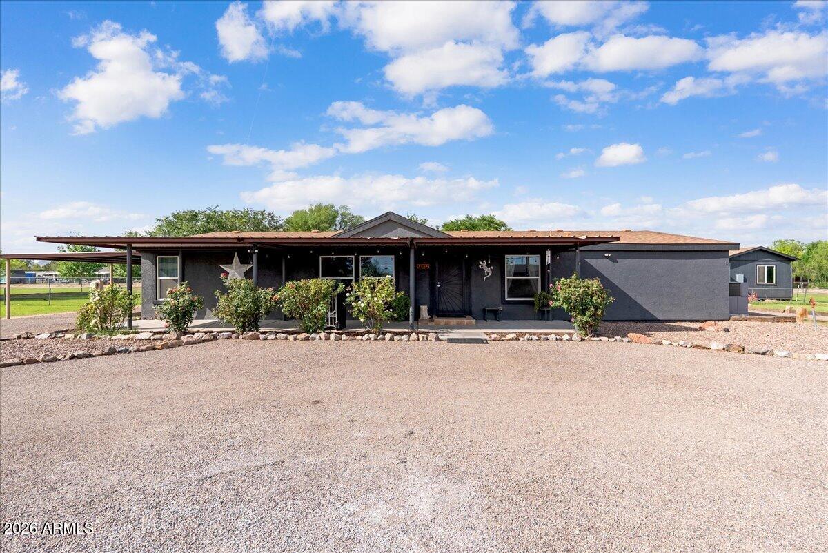 19532 W PRIMROSE Lane, Buckeye, AZ 85326 — Photo 1 of 31