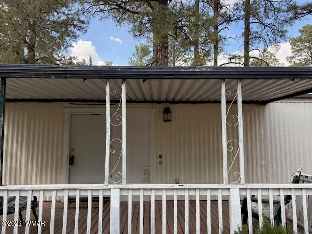 1040 N 43rd Drive, Show Low, AZ 85901 — Photo 1 of 29