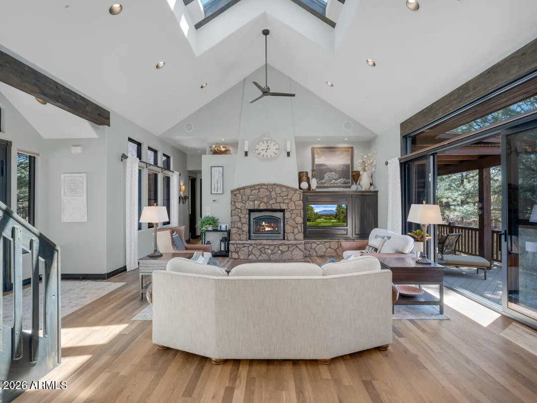 3289 S Clubhouse Circle, Flagstaff, AZ 86005 — Photo 1 of 43