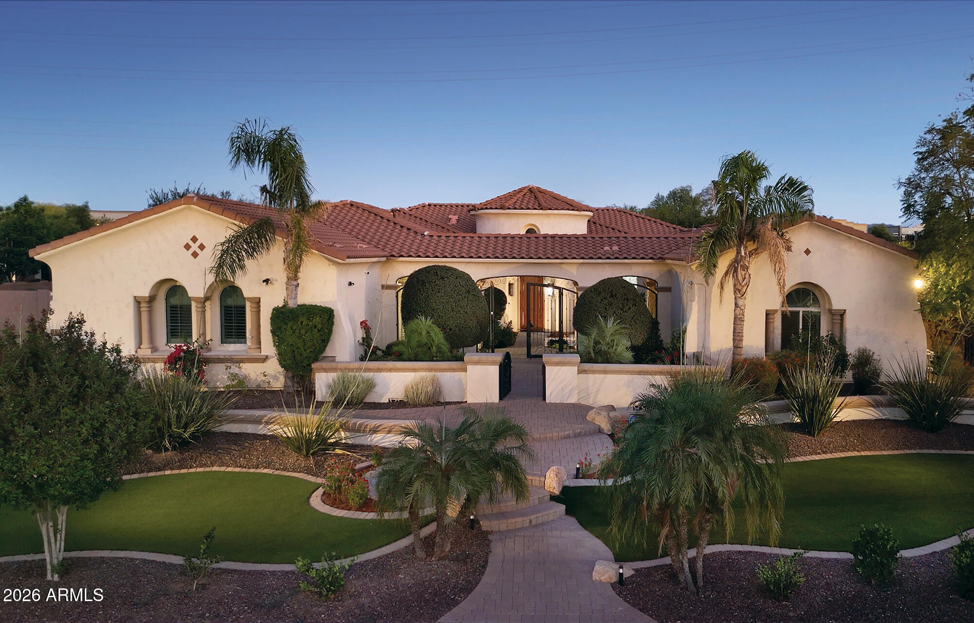 4547 S Banning Drive, Gilbert, AZ 85297 — Photo 1 of 41