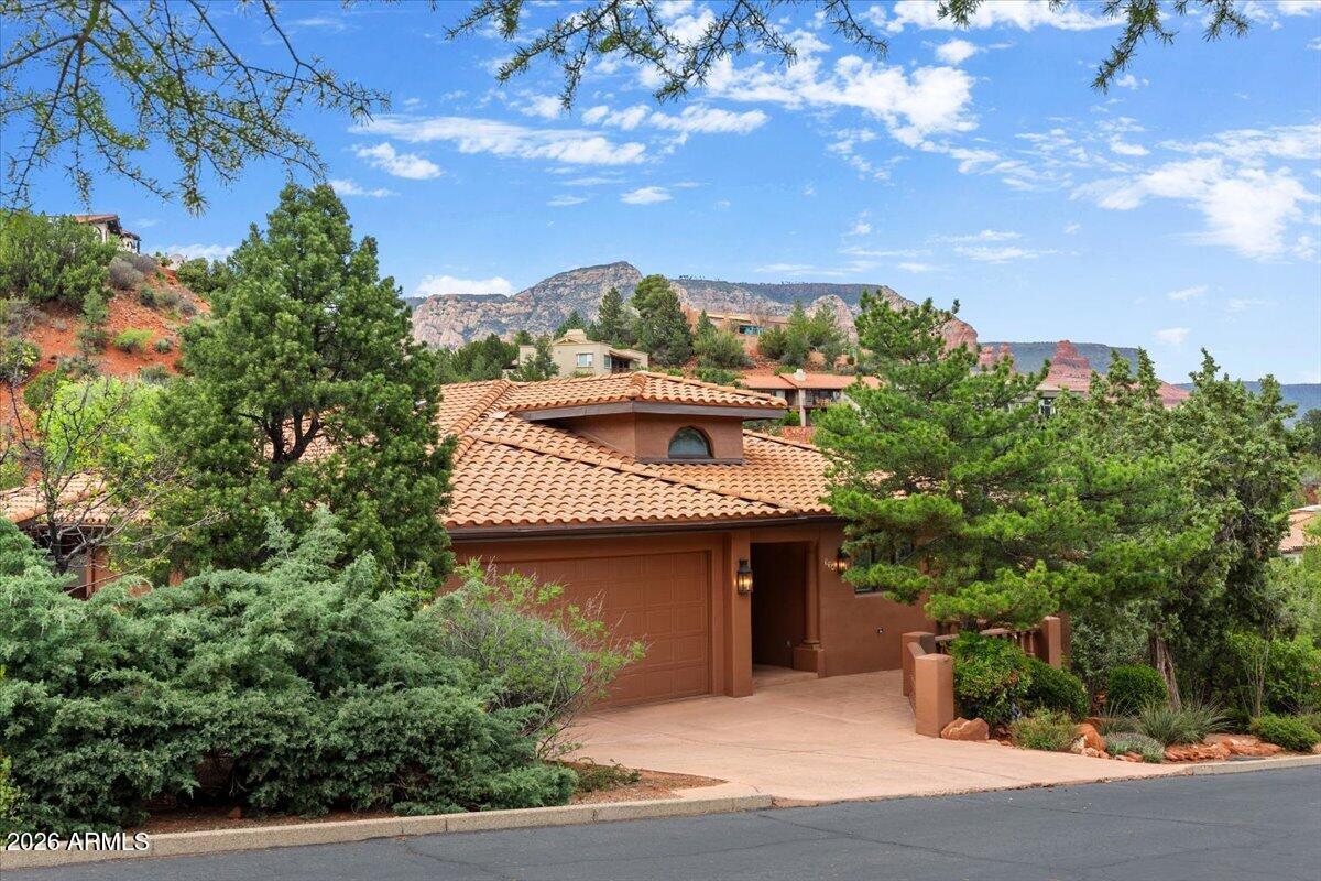334 Les Springs Drive, Sedona, AZ 86336 — Photo 1 of 46