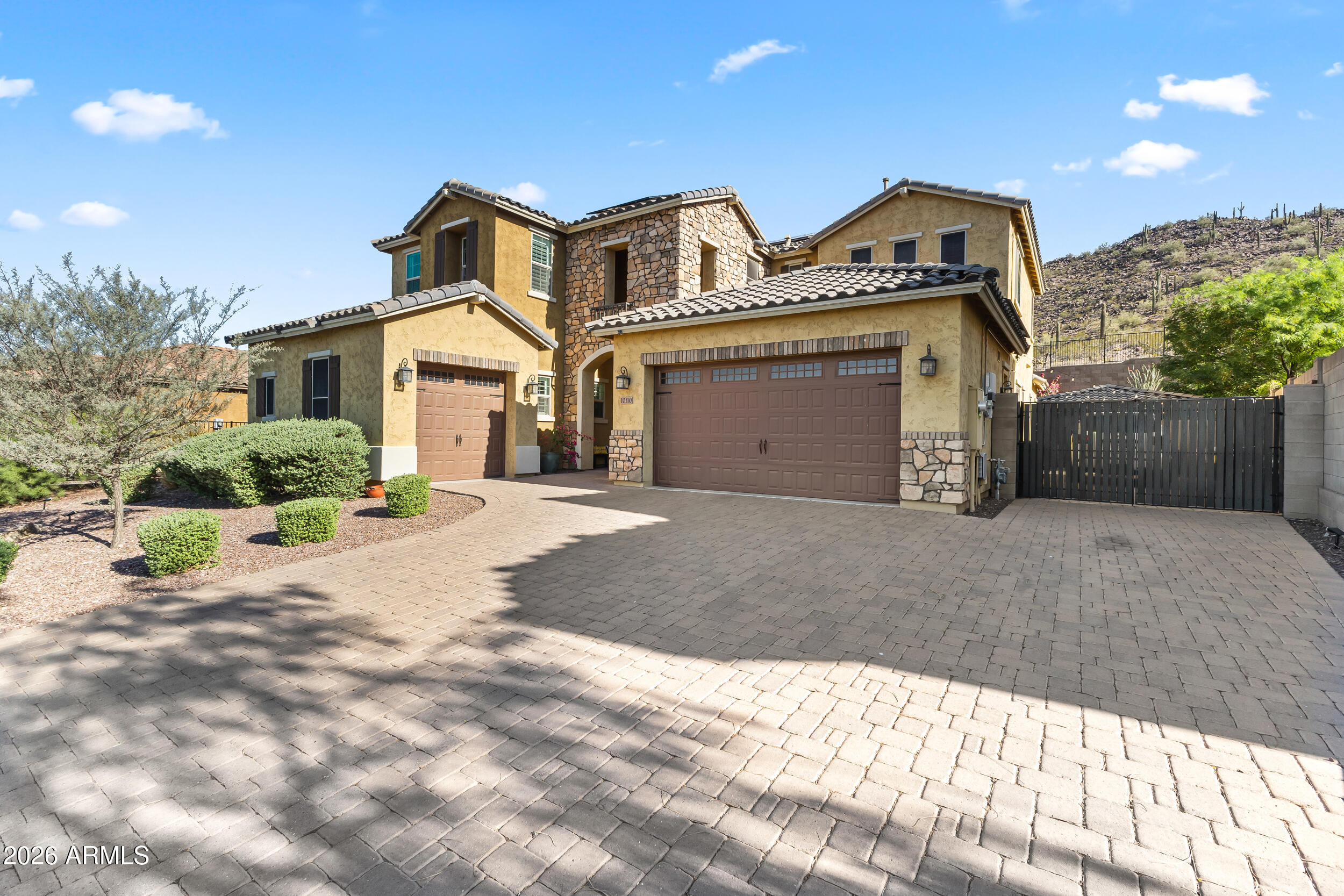 10110 W REDBIRD Road, Peoria, AZ 85383 — Photo 1 of 60