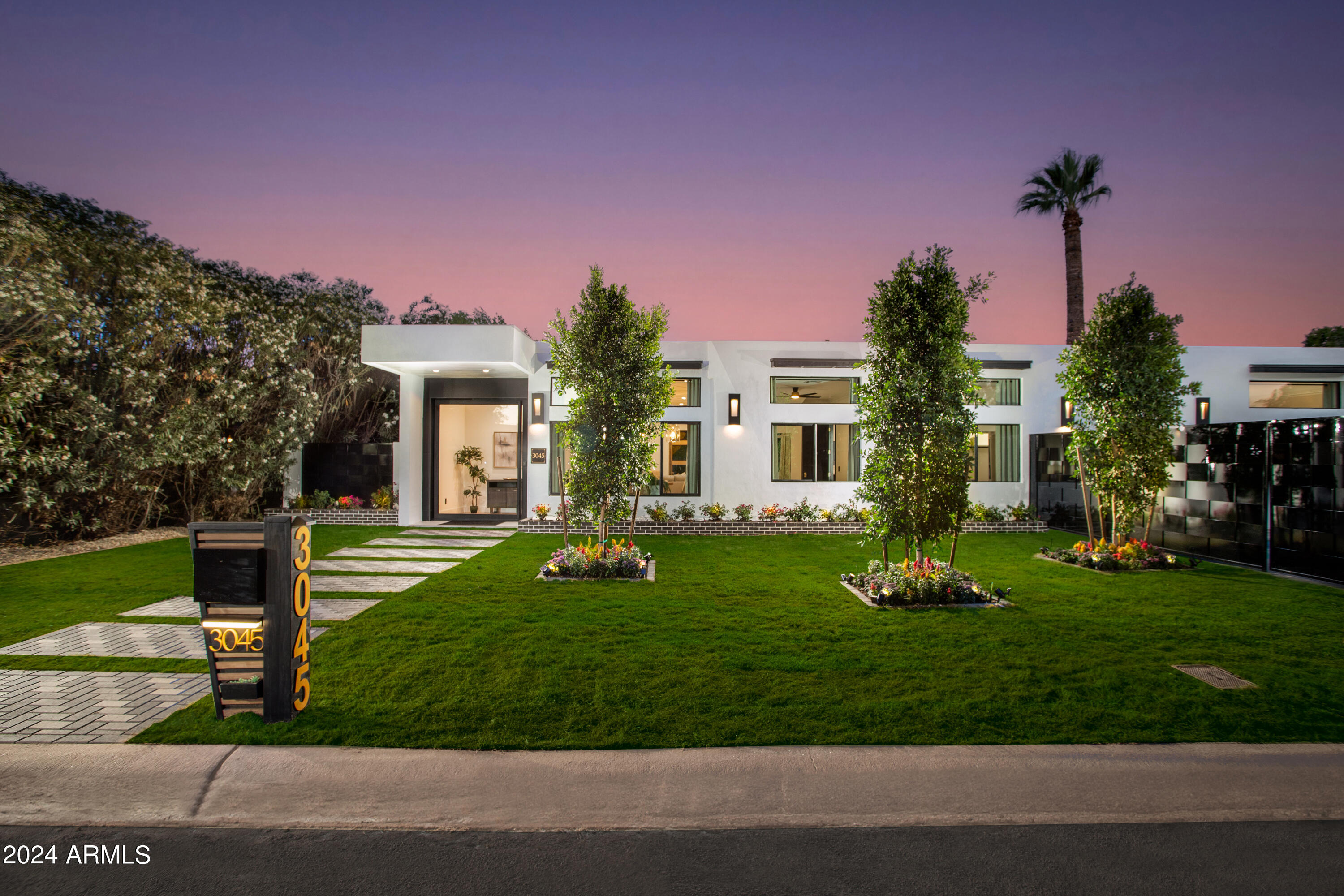 3045 N MARIGOLD Drive, Phoenix, AZ 85018 — Photo 1 of 64