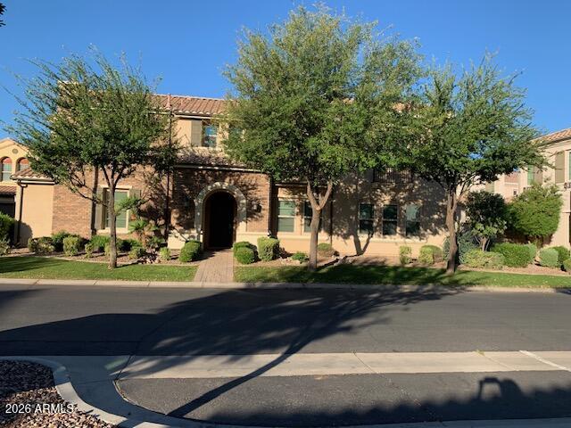 4110 S GREYTHORNE Way, Chandler, AZ 85248 — Photo 1 of 39